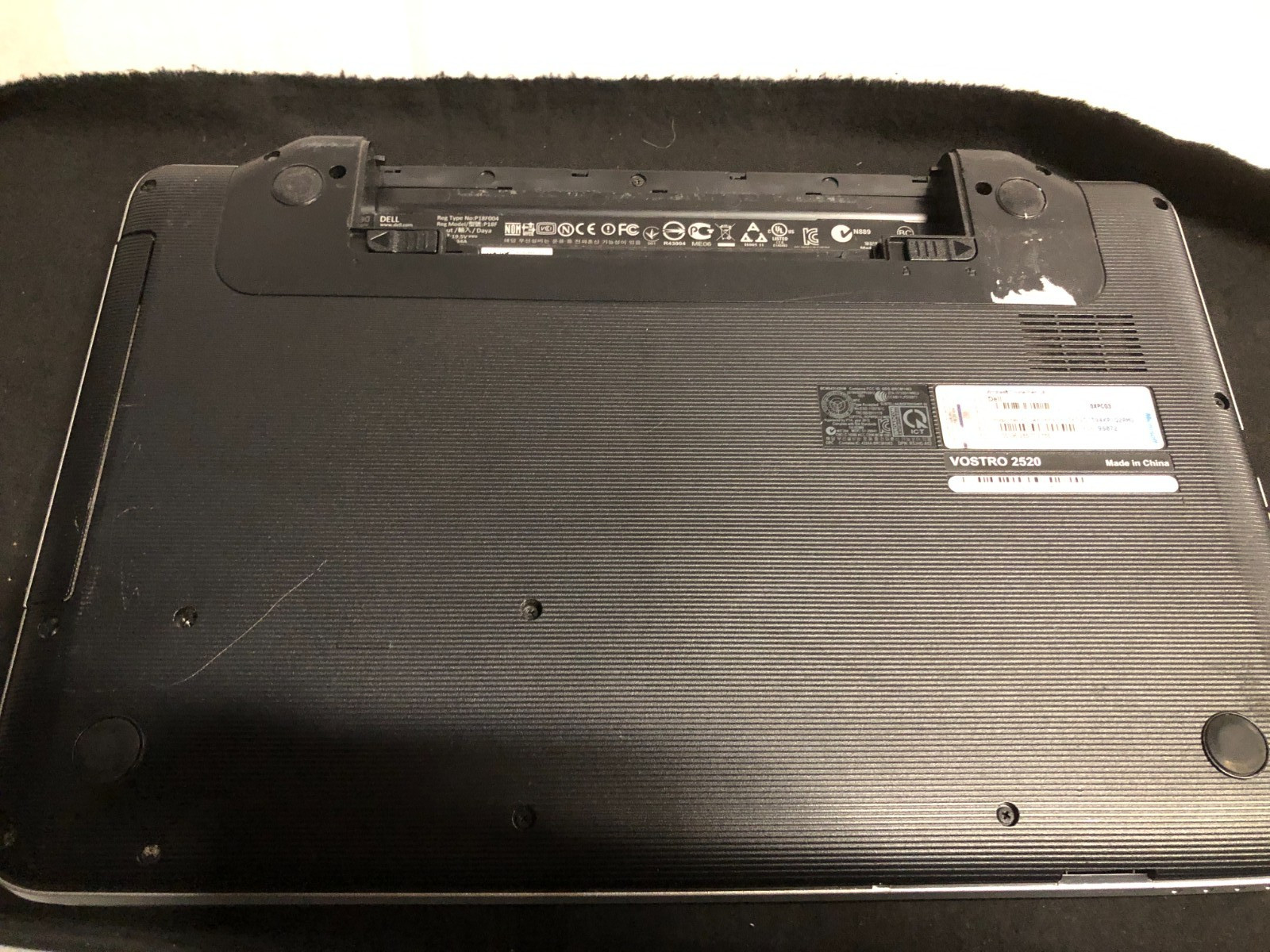 Dell Vostro 2520 15.6in 300 GB HD 2 GB RAM i3-2328M @2.3GHz win 7 no battery