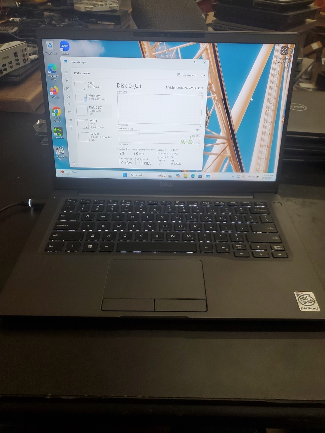 Dell Latitude 7400 14″ i5-8365U 8GB 256gb SSD Laptop W11P 123125-1