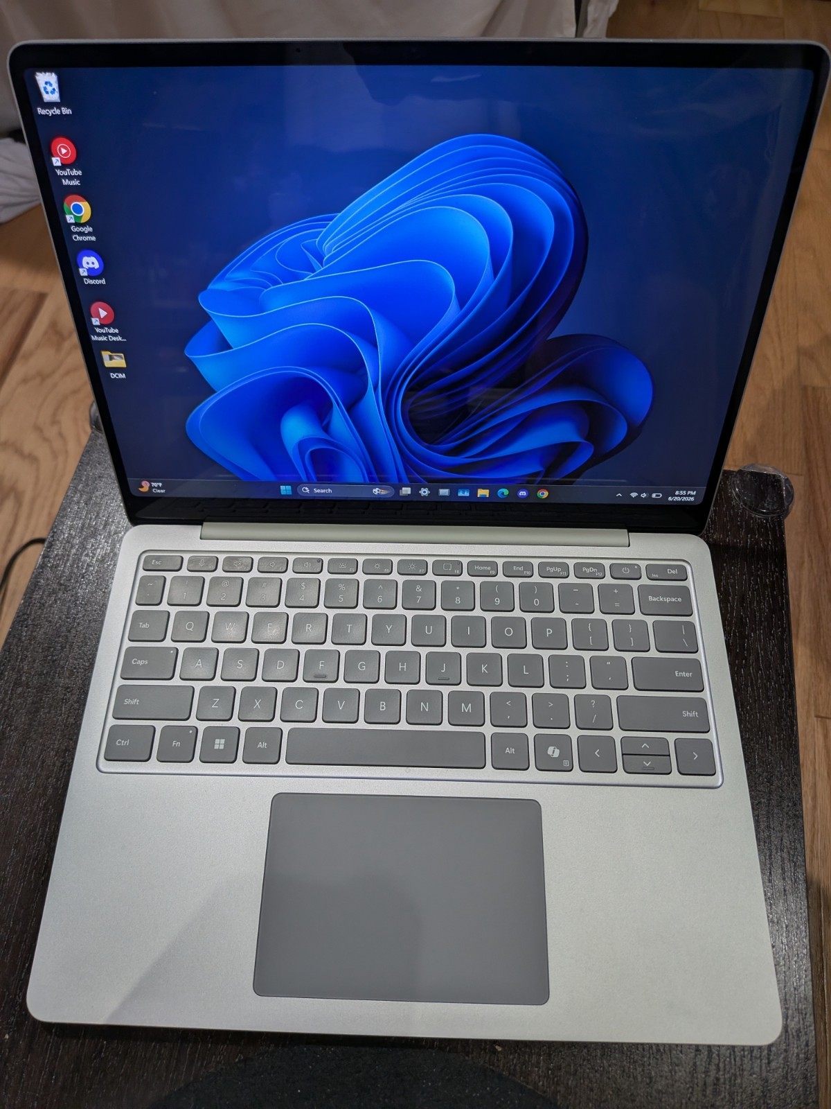 Surface laptop 13 Snapdragon X Plus 16GB RAM 256GB SSD