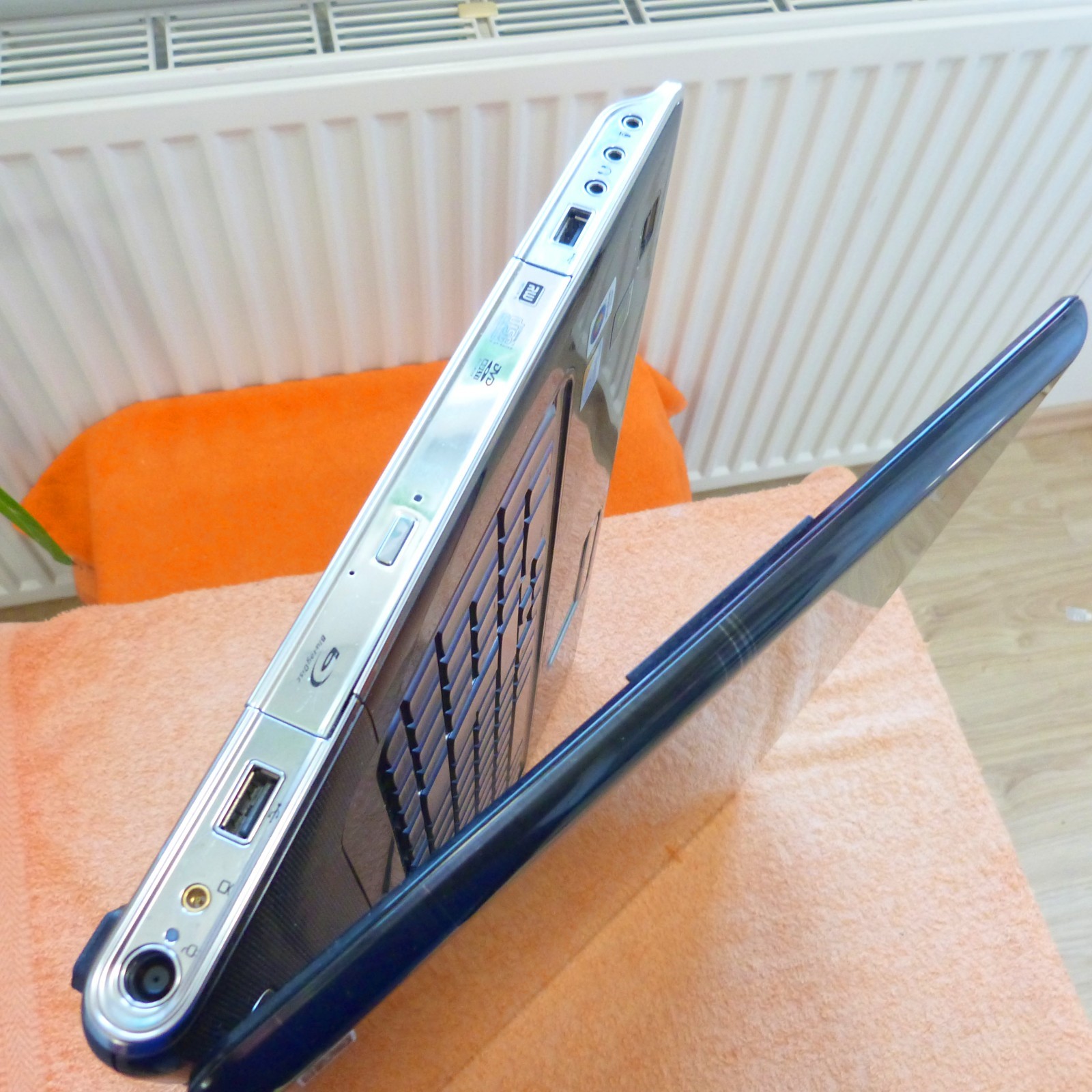 HP DV8 18″ MONSTER Bolide Cinema FULLHD l 500GB SSD Windows 10 l HDMI BLURAY