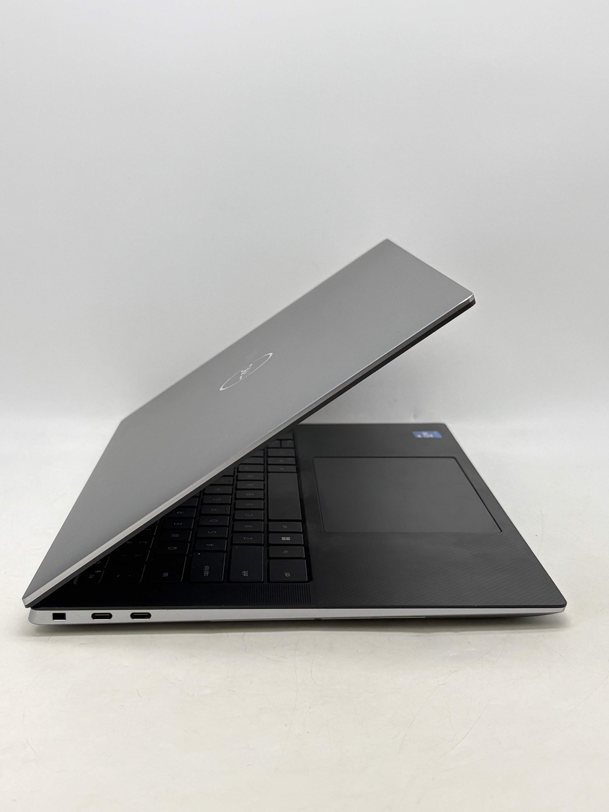 Dell Precision 5560 Intel Core i7-11850H 32GB RAM 1TB SSD NVIDIA RTX A2000