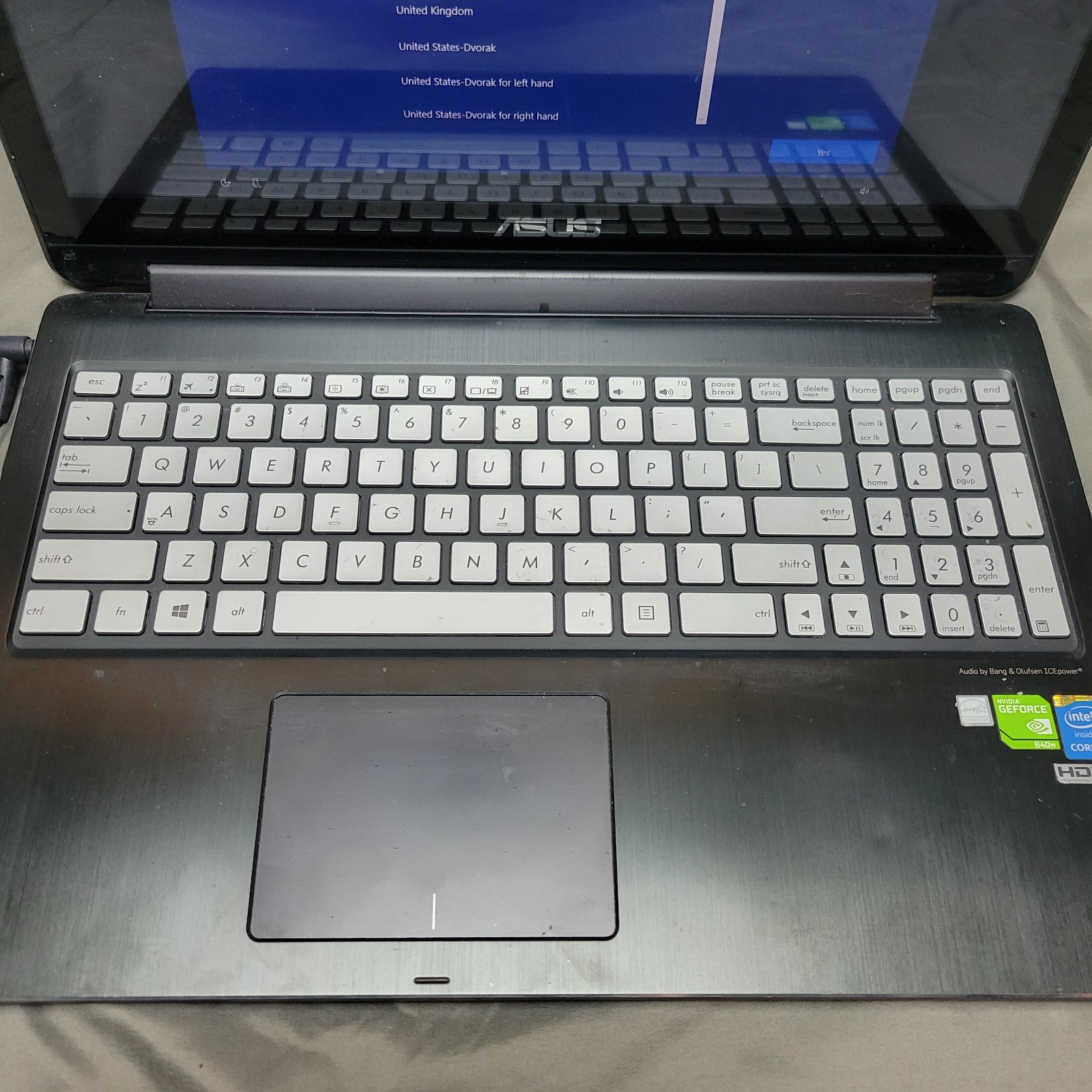 ASUS Q551L Laptop – i7-4510U – 8 GB RAM – NVIDIA 840M