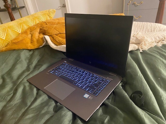 HP ZBook Studio G5 15.6″ (1TB SSD, Intel Core I7-9750h, 2.60 GHz, 16GB) Laptop 