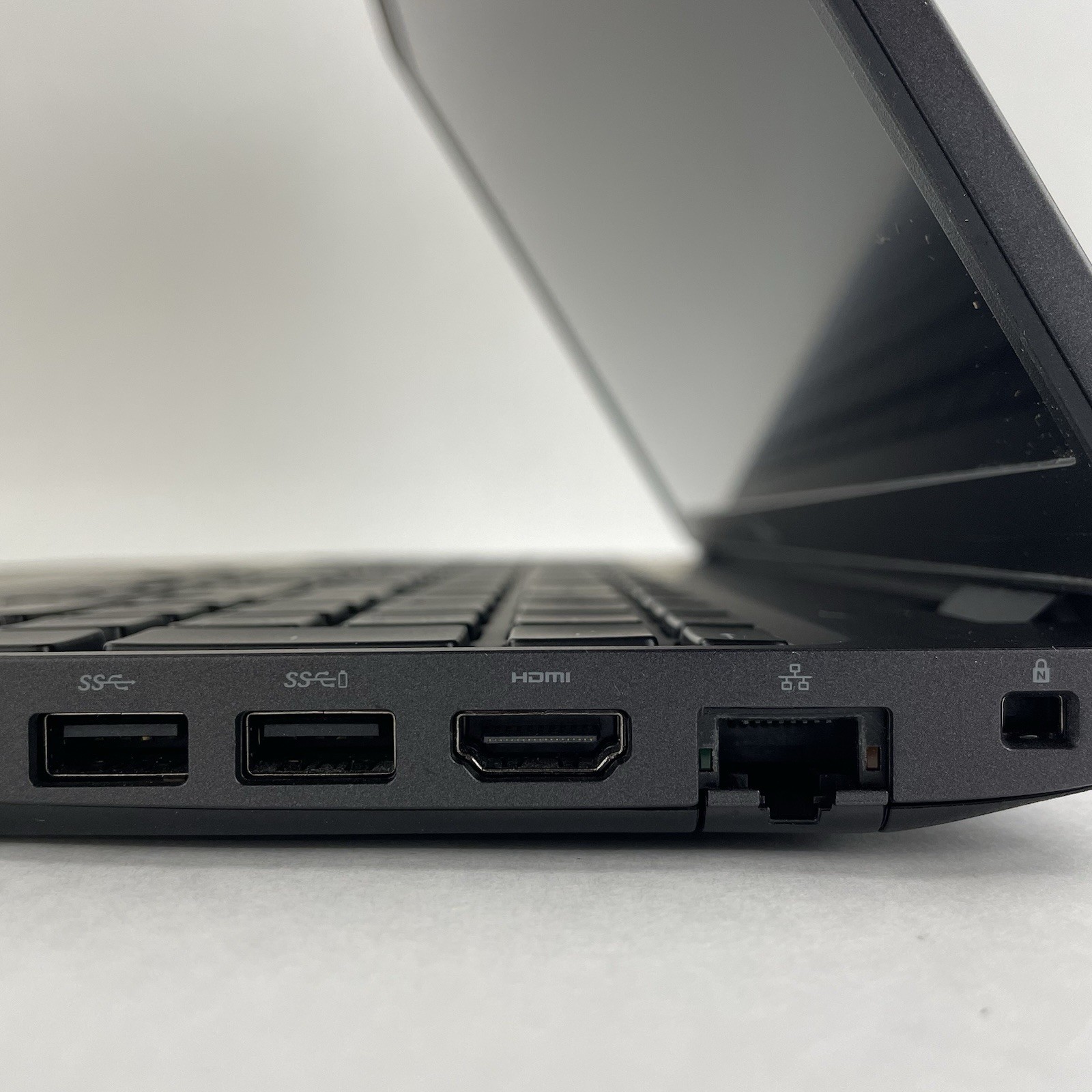 Dell Latitude 5501 15.6″ i5-9400H 2.50 GHz 8 GB RAM No SSD/OS/AC/Battery