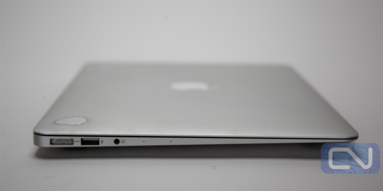Apple Macbook Air A1932 15″ i5-8210Y 128GB SSD 8GB OS Sonoma Laptop