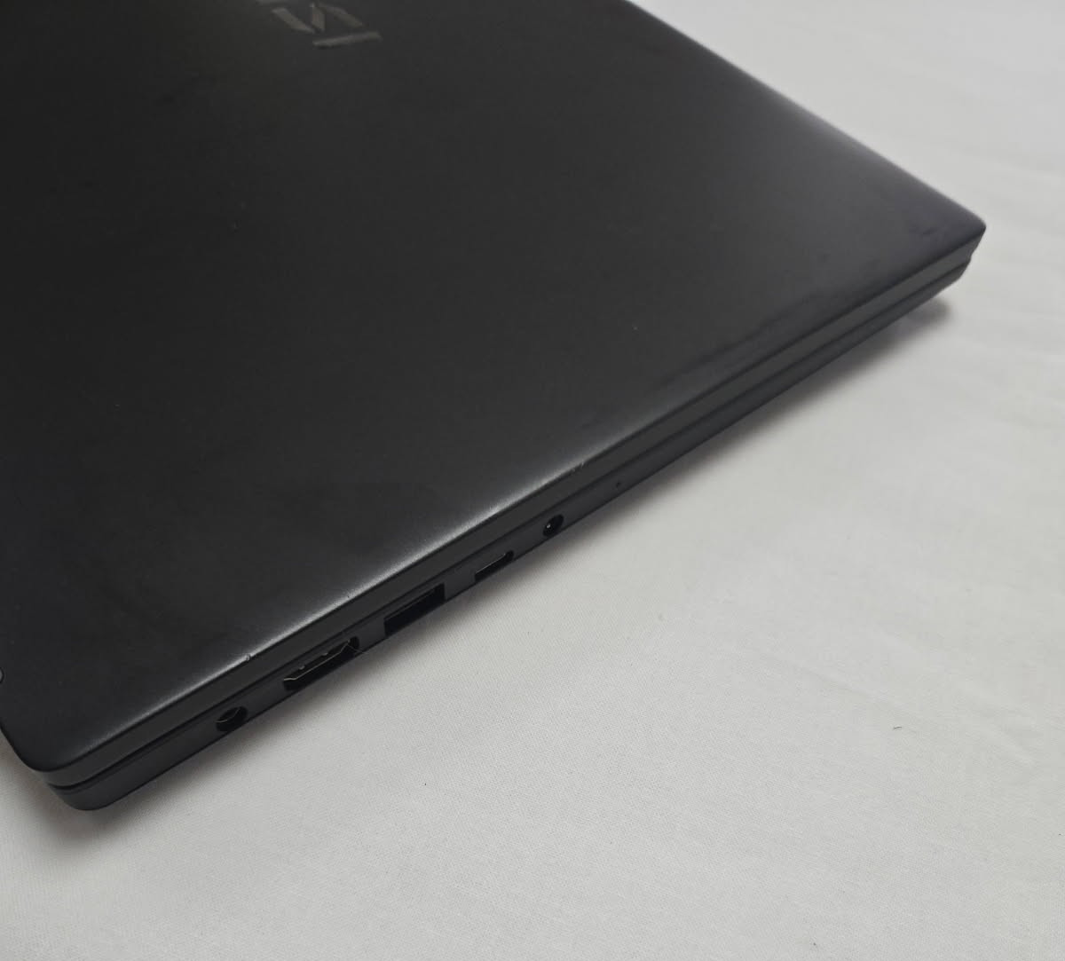 MSI Modern 15 B12M-455US 15.6″ – i5-1235U CPU 16GB RAM 512GB SSD WIN 11 Iris XE