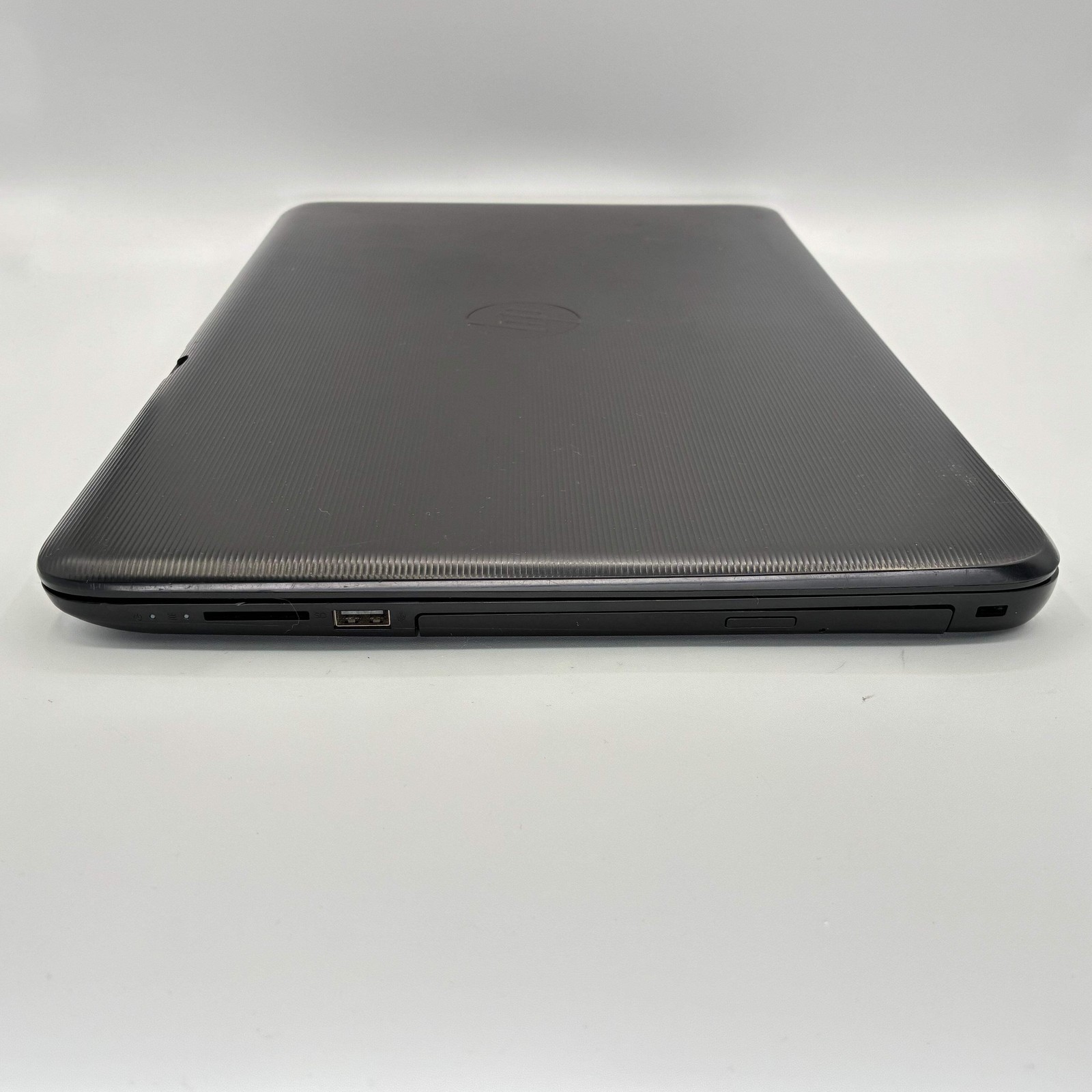 HP 15-BA079DX 15″ AMD A9 6GB 1TB Black BAD BATTERY