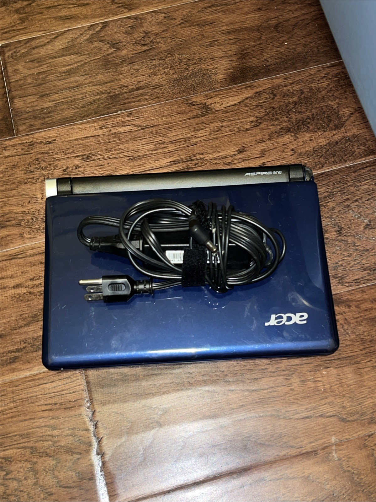 Acer Aspire One, KAV60, Intel Atom N270 1.6GHz, 1GB RAM NO HARD DRIVE