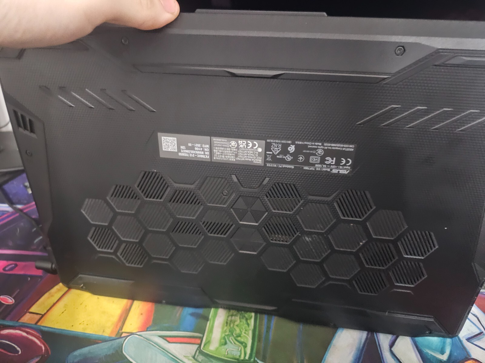 NASUS TUF Gaming F17, Gaming Laptop, 512GB/3Ghz, Item works amazing, NO CHARGER