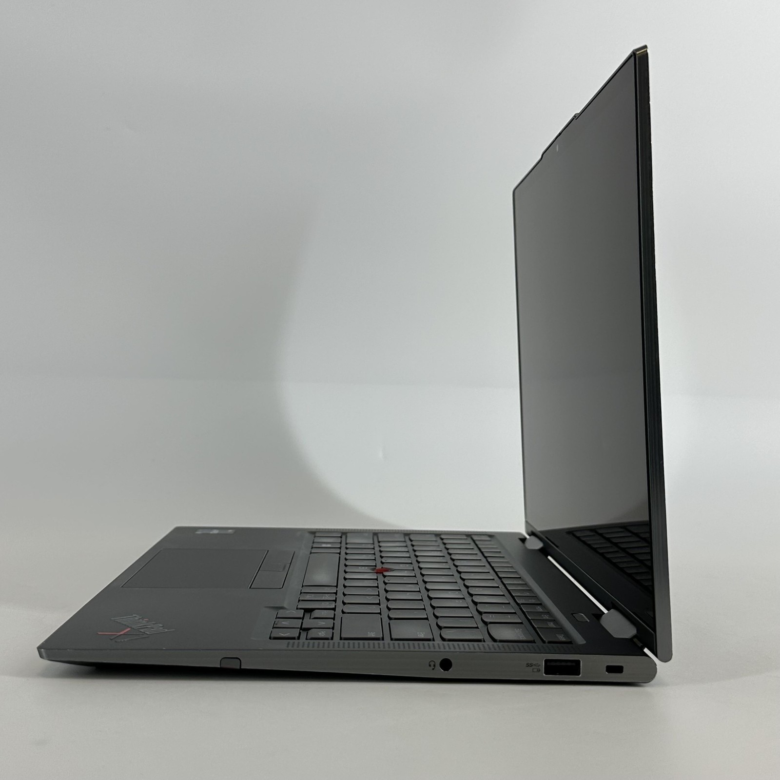 Lenovo ThinkPad X1 Yoga Gen 8 14 FHD+ TOUCH 1.8 GHz i7-1365U 32GB 1TB SSD Good