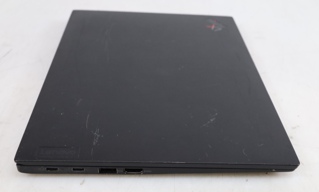 Lenovo ThinkPad X1 Carbon G10 14″ Touchscreen 32GB LPDDR5 No HDD COA OS