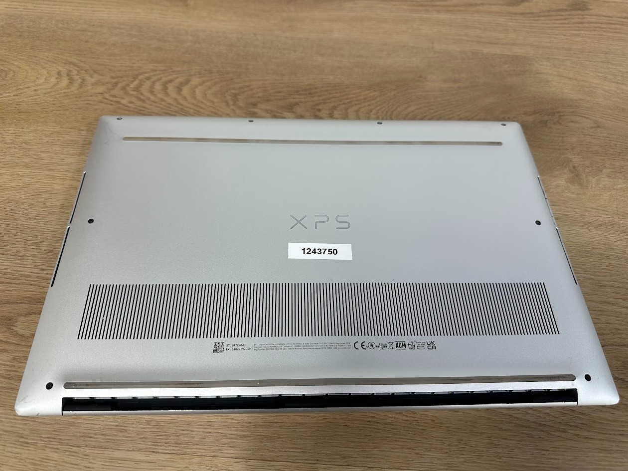 Dell XPS 15-9510, Core i9 11900H, 32GB DDR4, RTX 3050 Ti, 512GB SSD 2020