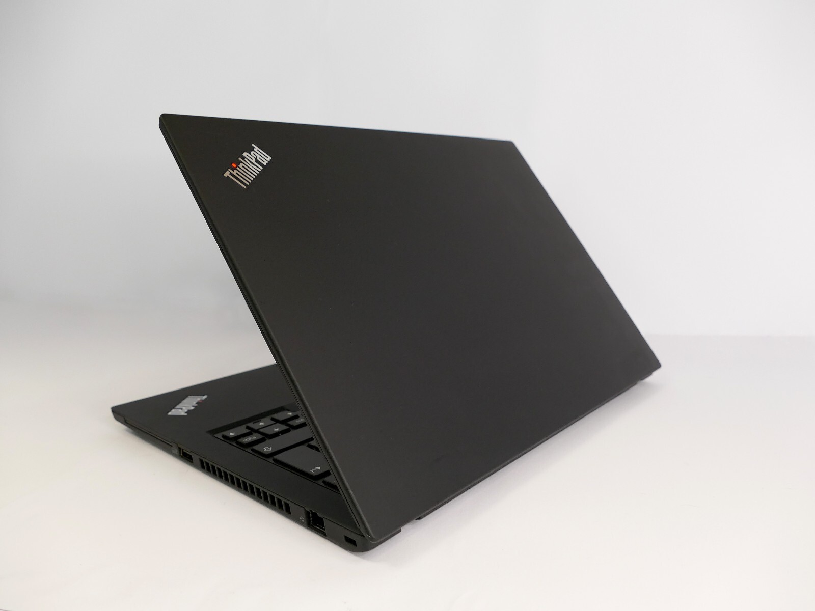 Lenovo ThinkPad T495 Ryzen 5 PRO 3500U – 16GB RAM – 256GB NVMe – Touchscreen