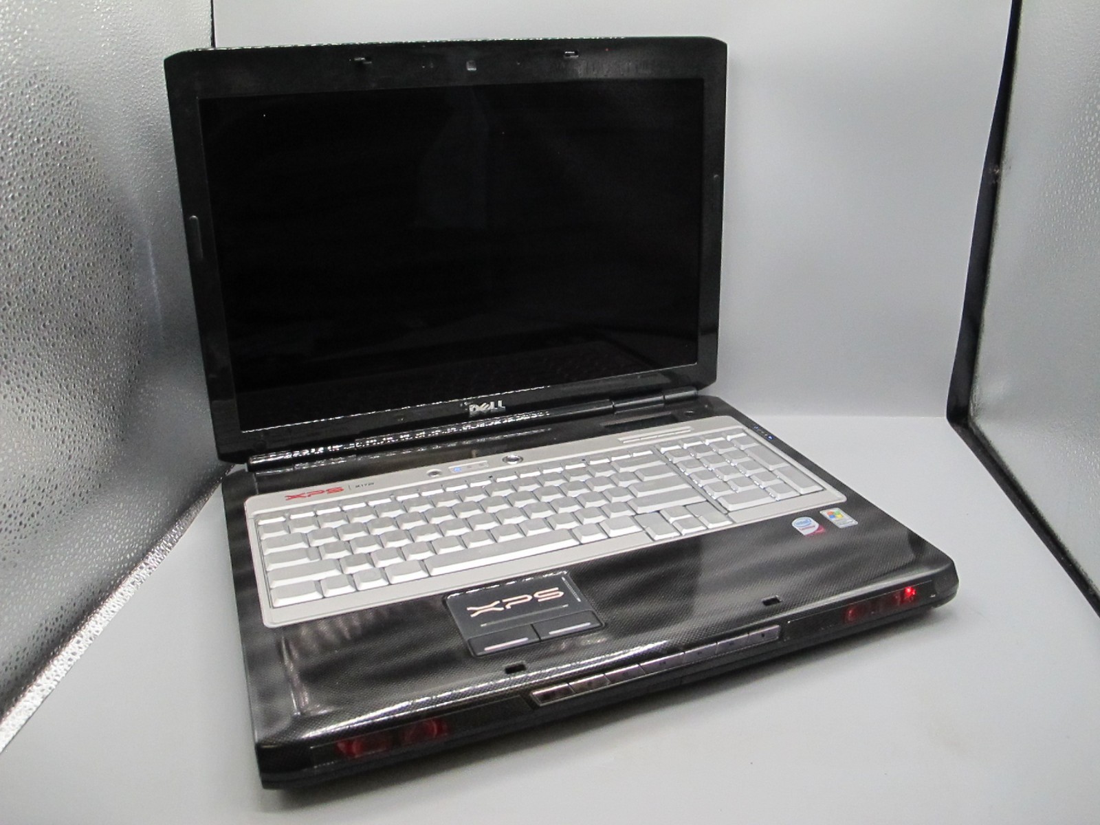 Dell XPS M1730, Intel Core2Duo P8700,GeForce 8700M,4GB RAM, 80GB SSD + HDD + A/C