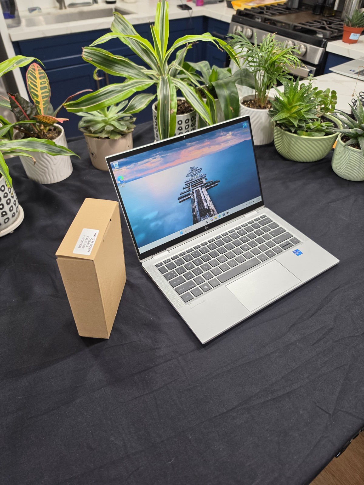HP EliteBook x360 1030 G8 13.3″ i7-1185G7 16GB 1TB SSD LTE Win 11 Pro 2-in-1