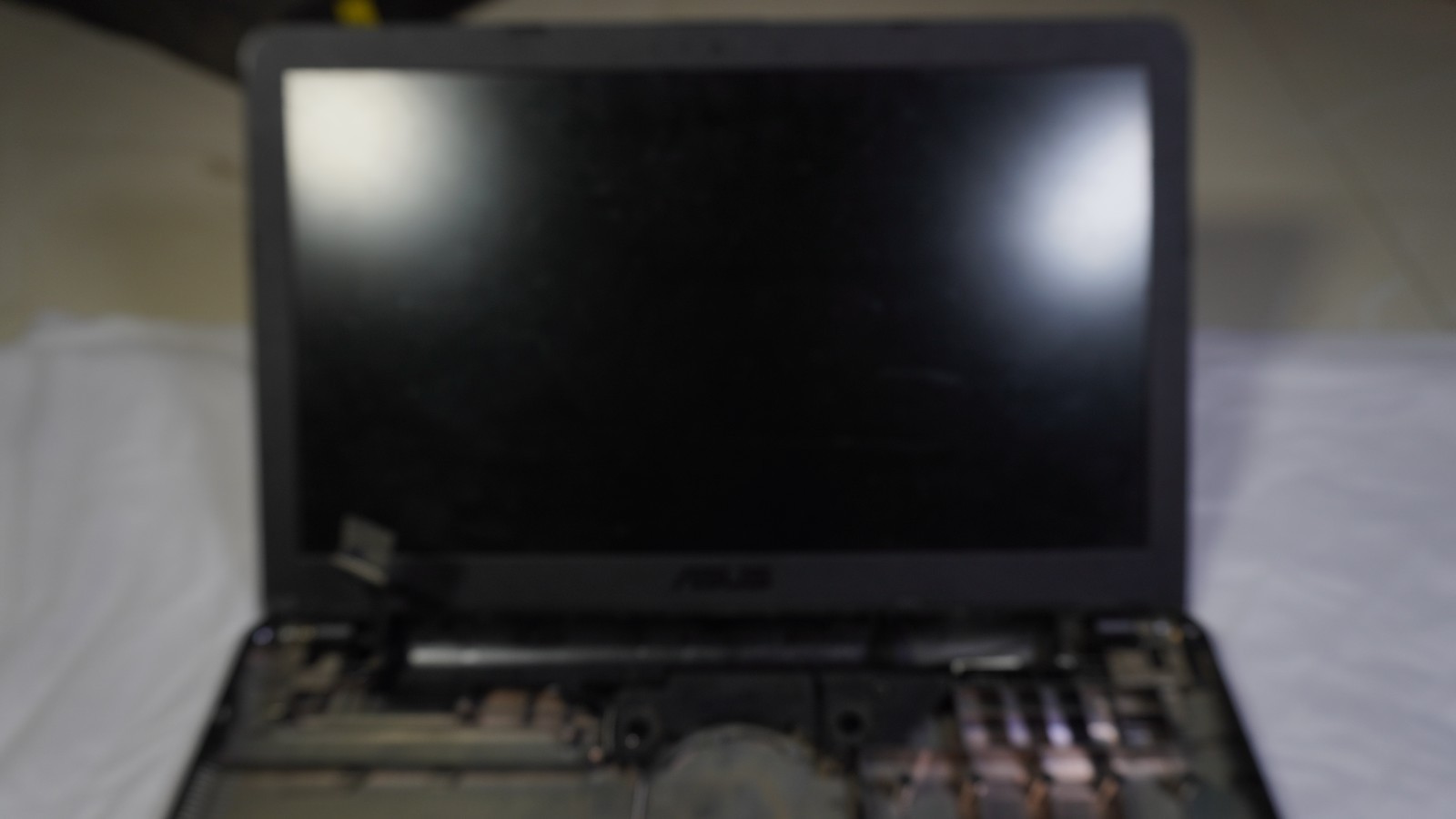 ASUS X543MA BODY NO FRONT PANNEL SPEAKER ATTACHED WITH WORKING DISPLAY