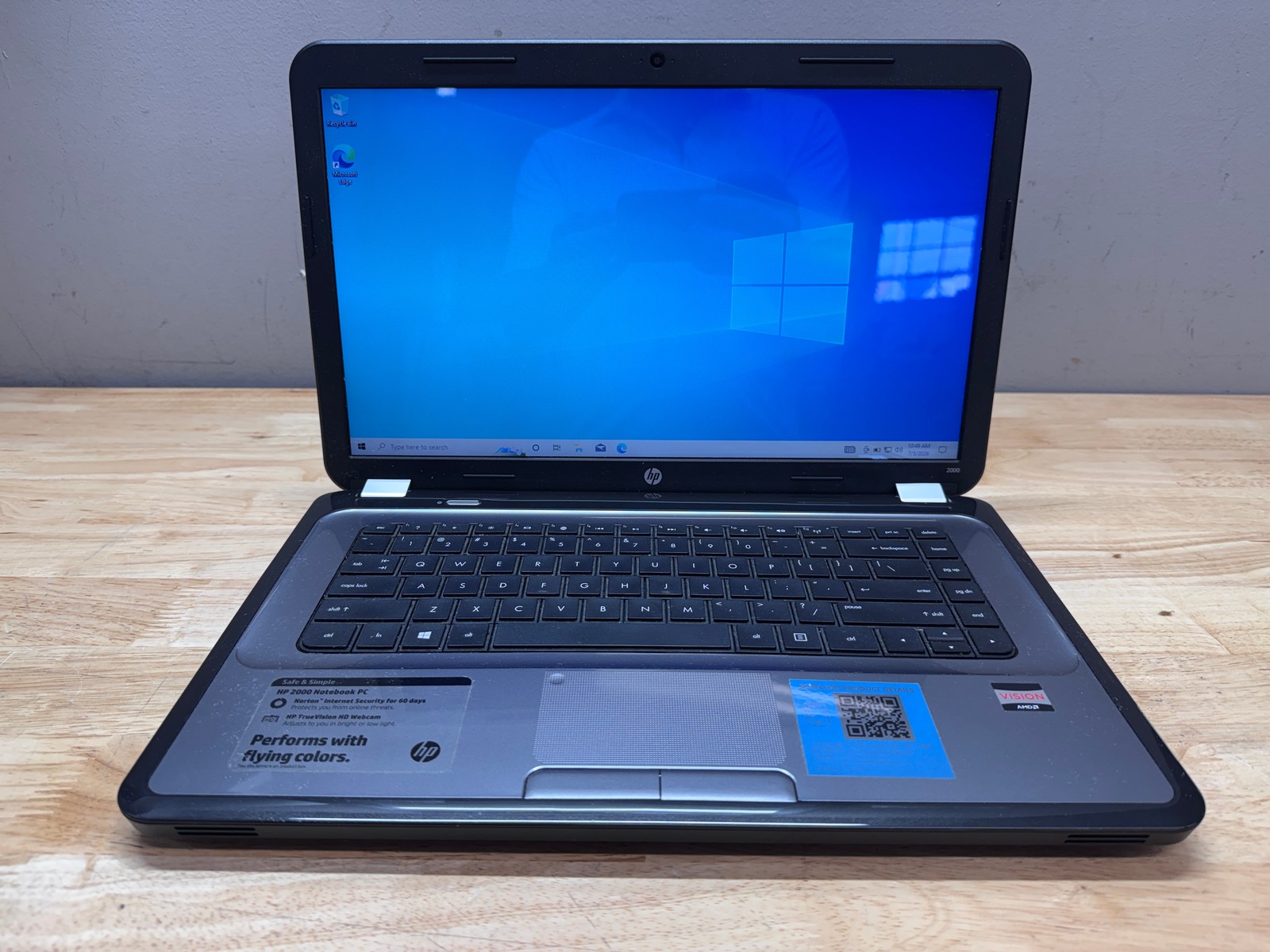 HP 2000 15.6″ Laptop AMD E300, 128GB SSD, 4GB RAM, W10
