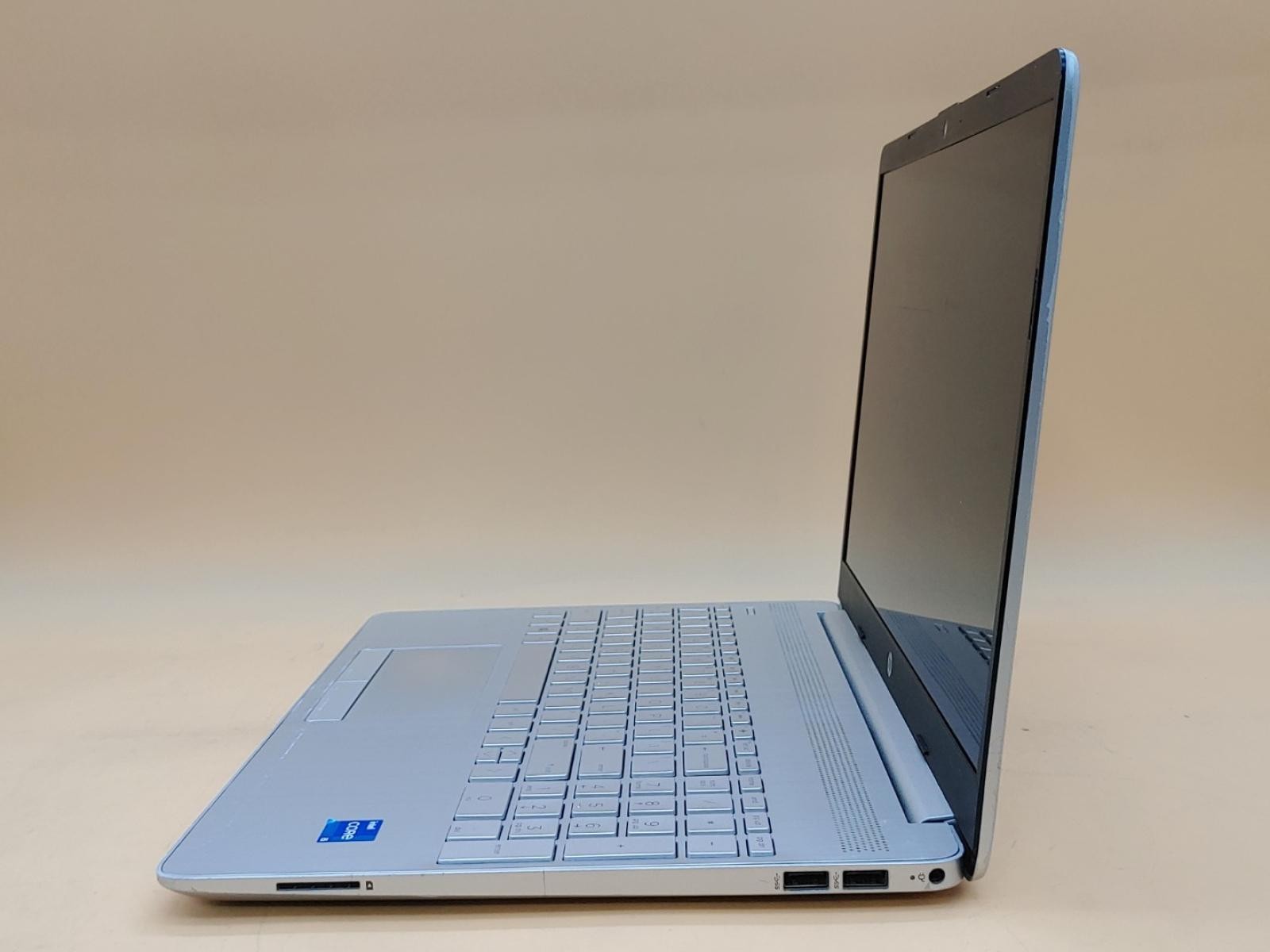 HP Laptop 15-dw3125od 15.6″ Intel i5-1135G7 8GB 512GB *NO OS/NO AC* (D Grade)