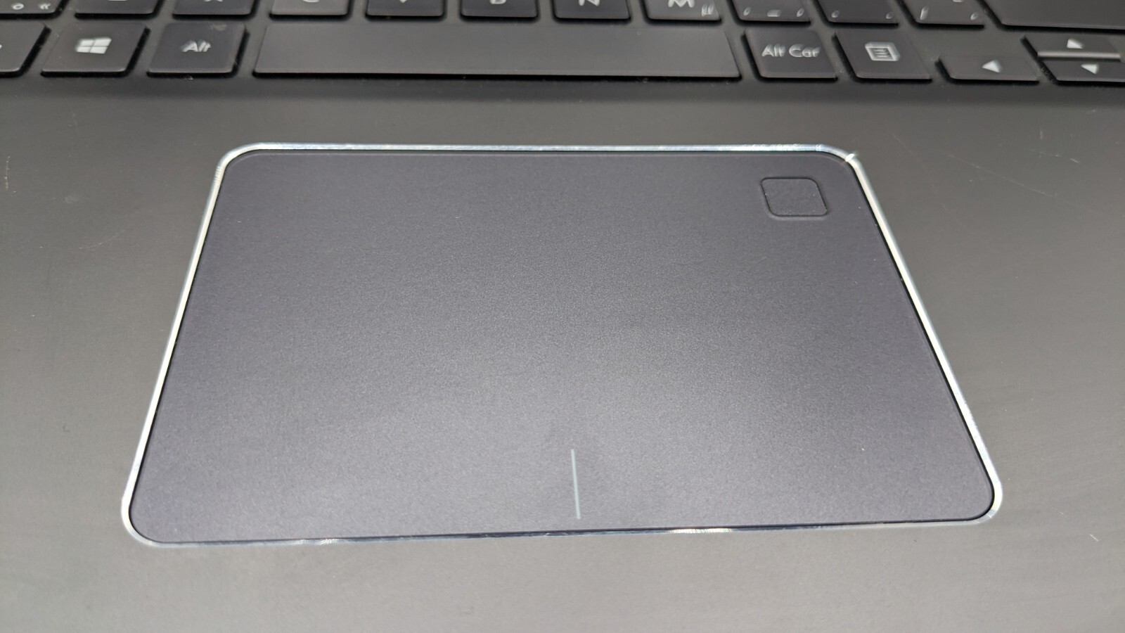 Asus Ux561u Zenbook Flip Intel I5-8250u,8gb RAM,512gb SSD,Touch Screen Laptop