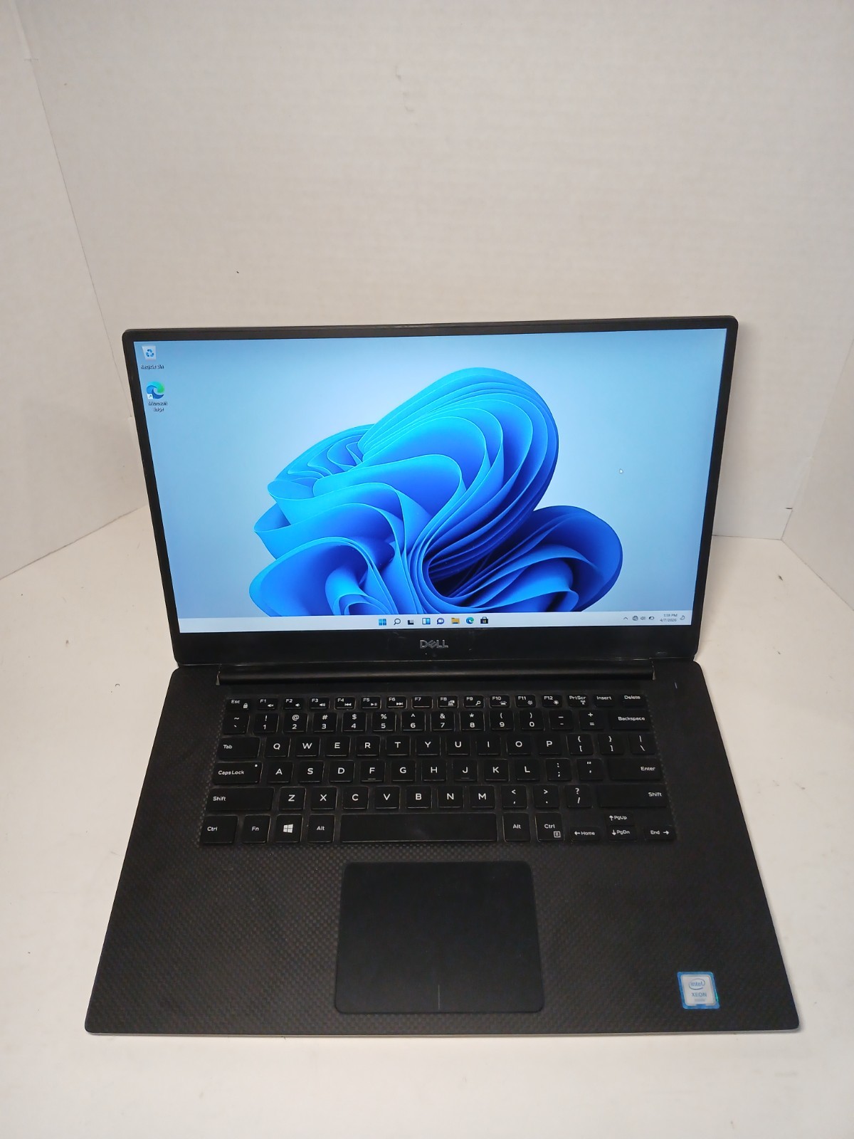 Dell Precision 5530 15.6″ Laptop E-2176M 16GB RAM 512GB SSD Win11 P2000 #97
