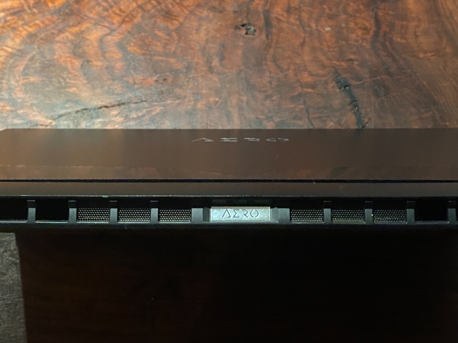 gigabyte aero 15 oled