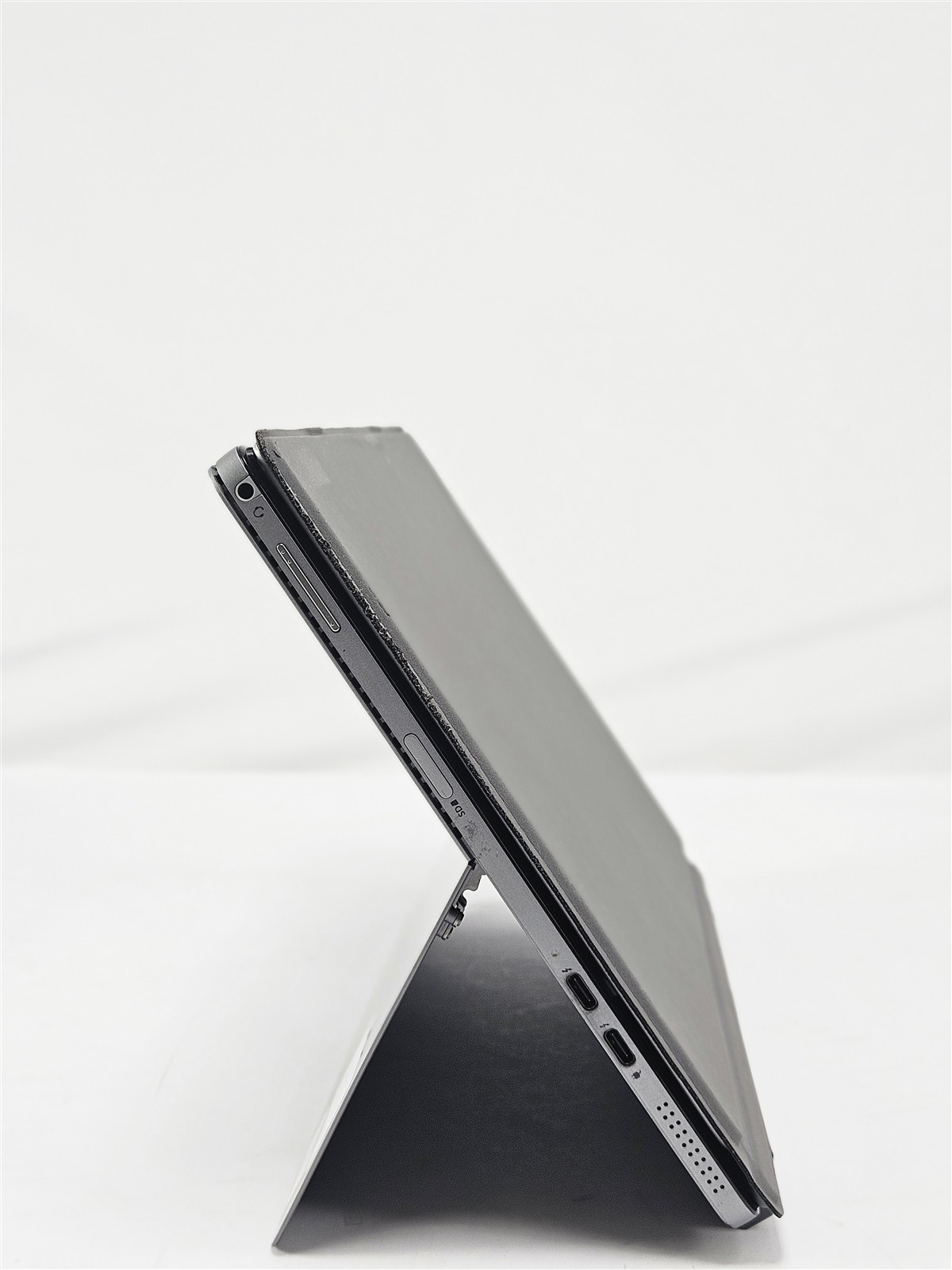 Dell 12.3″ Latitude 7210 Intel Core i7-10610U 16GB 256GB SSD Display