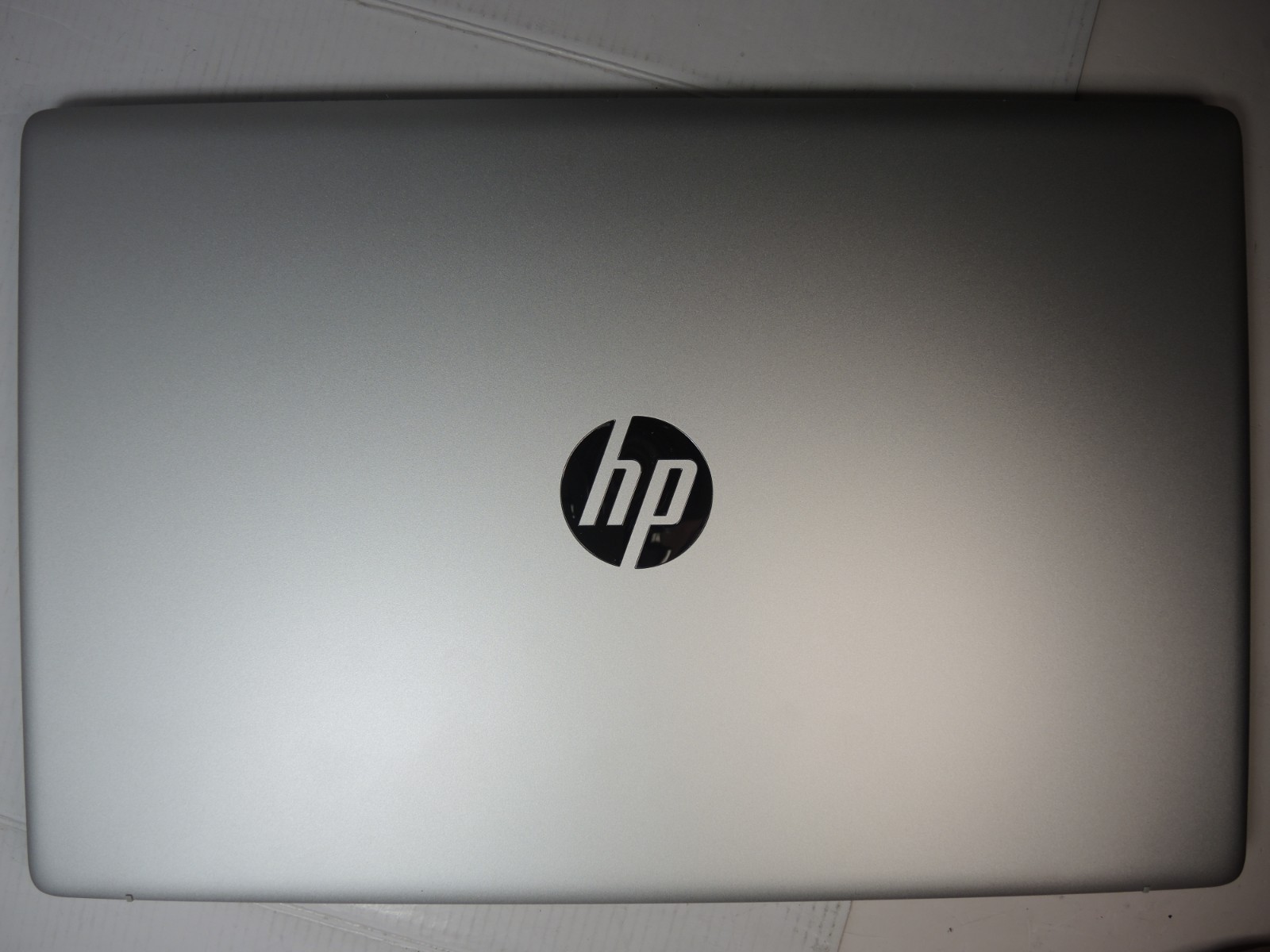 HP 17″ Laptop 17-cp2033dx | Ryzen 3 8GB | DEAD For Parts Repair “AS-IS” No SSD