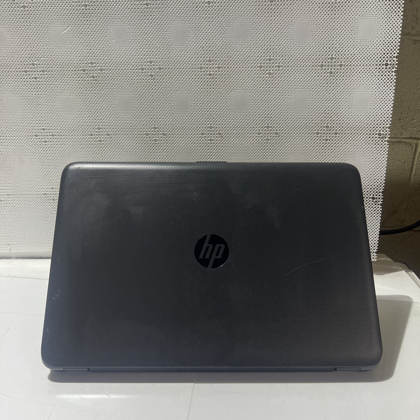 HP 255 G4 NOTEBOOK AMD A8-7410 APU 8GB RAM 256GB SSD W10H W/CHARGER