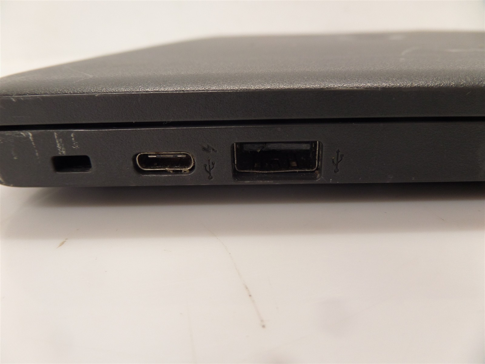 HP 14″ Chromebook 14A G5 16GB eMMC 7CZ87UT#ABA – Broken Left USB Port
