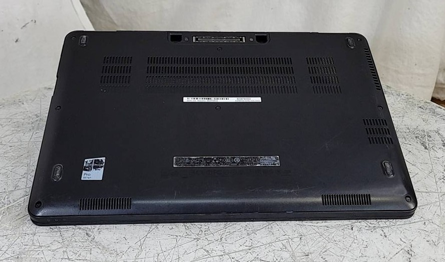 Dell Latitude E7270 Laptop Core I5-6300U 8GB 512GB SEE NOTES