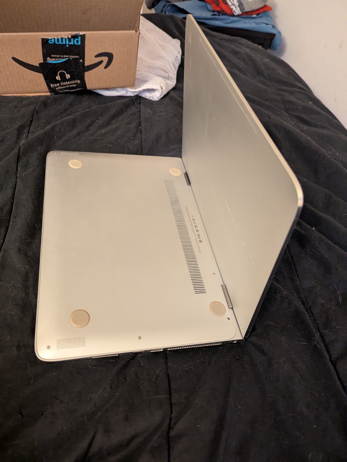 Great Condition HP Spectre 13 240GB SSD Intel i5 5200U 2.2 GHz 8GB Laptop Silver