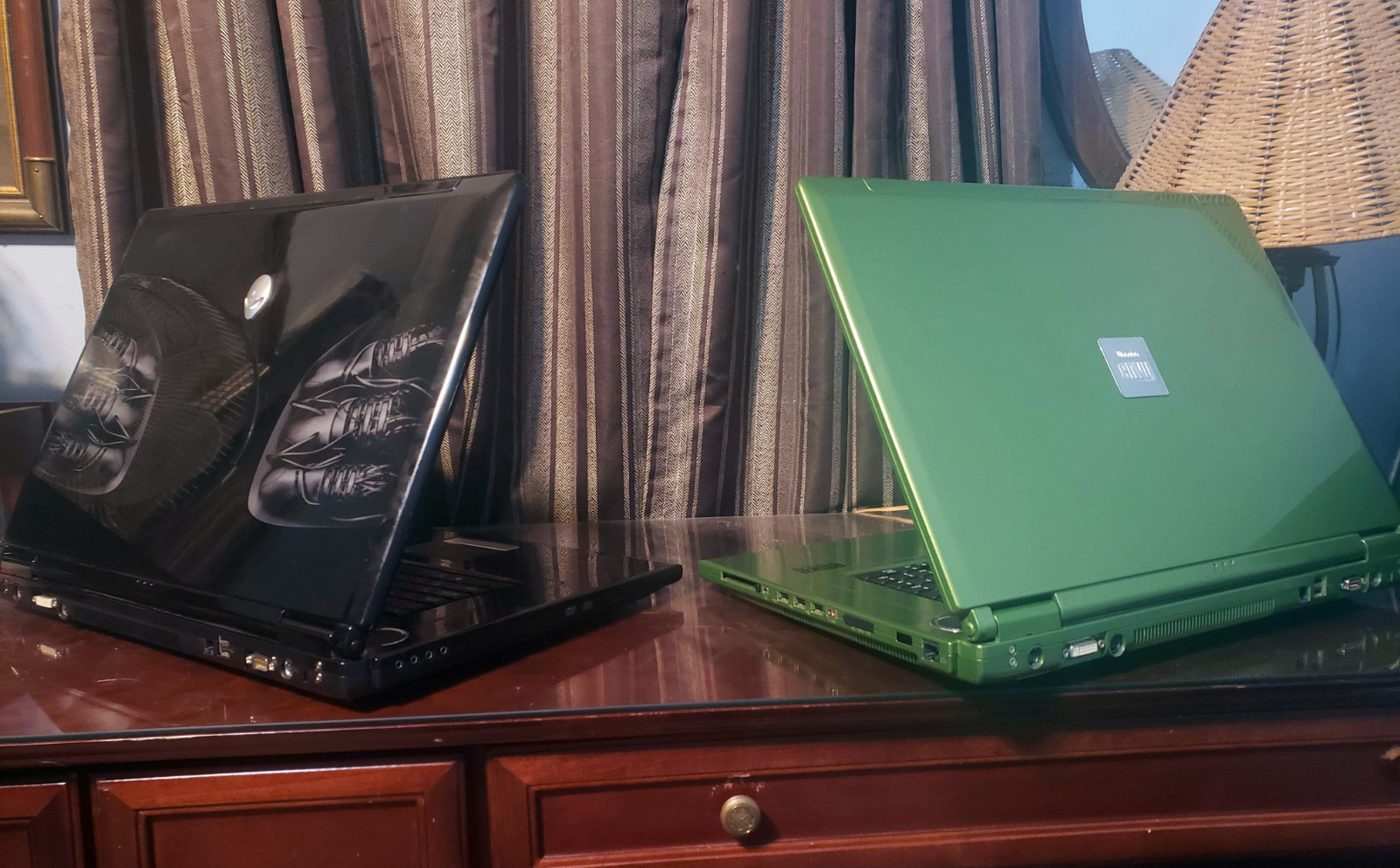 MOST RARE Voodoo ENVY HW:201 20.1in M59KE TL-68 2.4gz 8gb DDR2 7950GTX SLI MALX