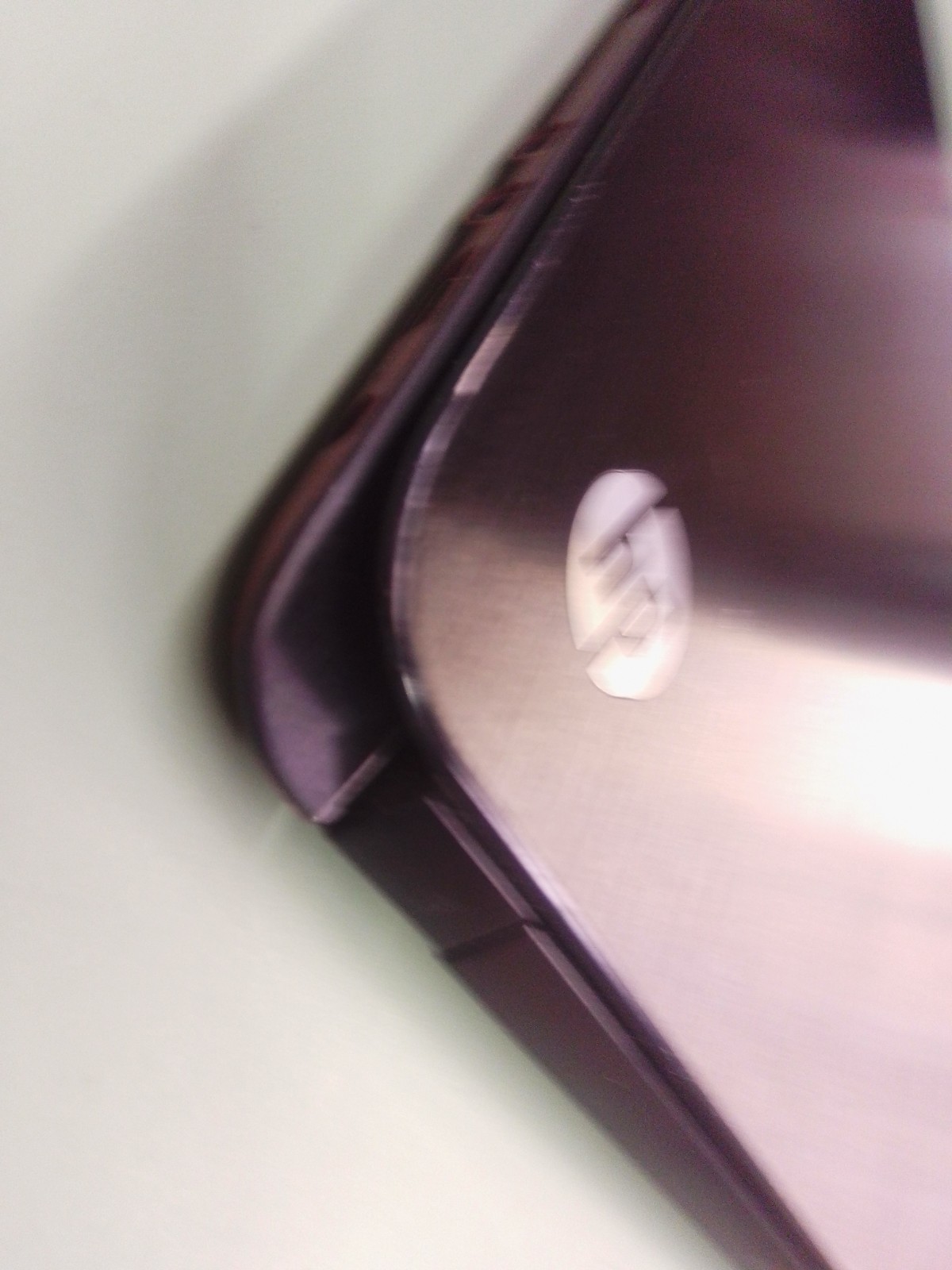 HP ENVY SLEEKBOOK 6, AMD A6 @ 2.1 GHz ,4GB, 500GB HDD, Beats Audio, Red