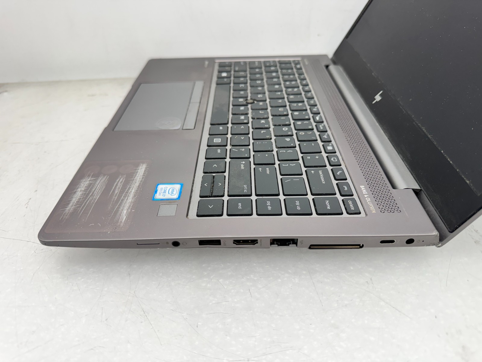 HP ZBook 14u G6 14″i7-8665U@1.9GHz 16G 256G SSD AMD WX3200 Win 11 **READ**