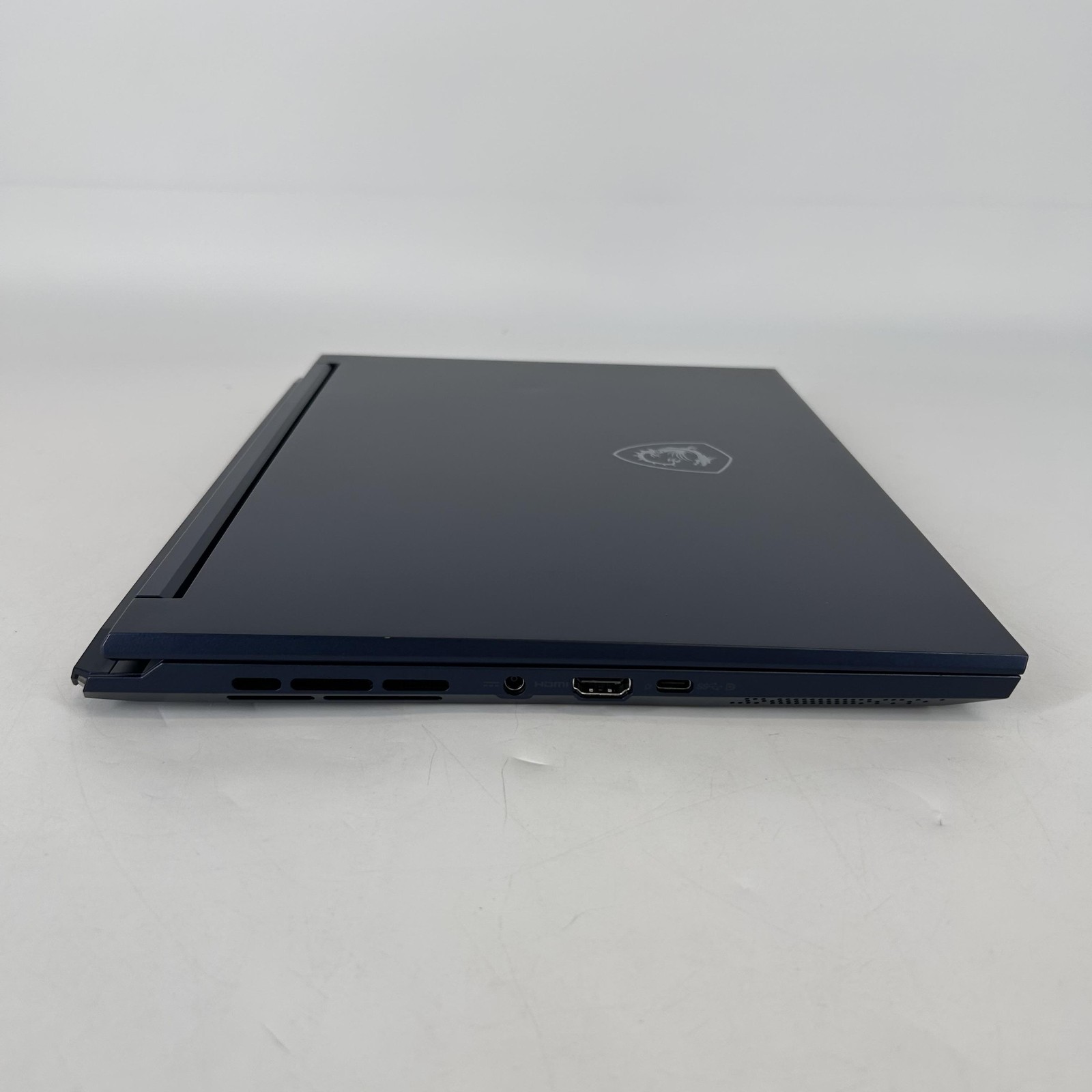 MSI Stealth 14 Studio 14 FHD+ 2.4 GHz i7-13620H 16GB 1TB SSD RTX 4060 Good