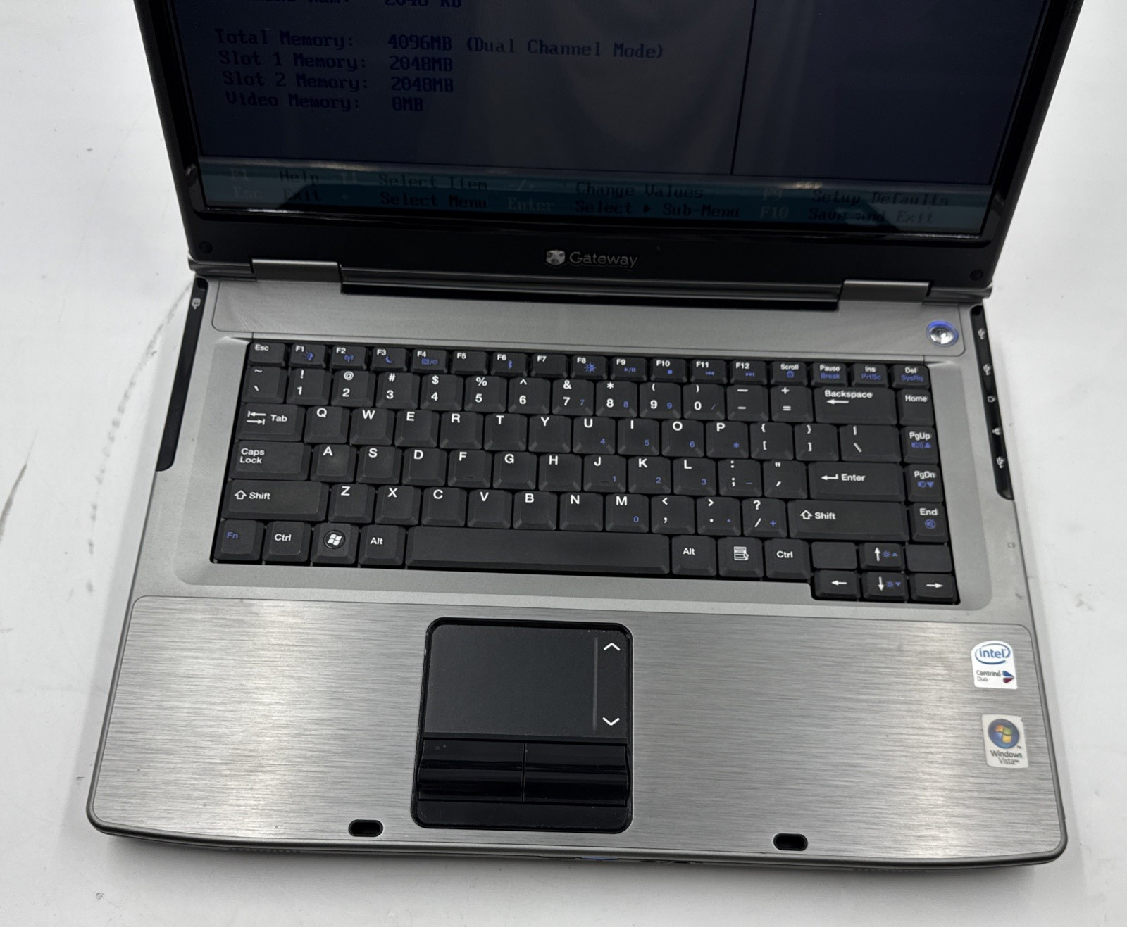 Gateway MA7 Laptop Core 2 Duo T2450 2.0GHz 4GB RAM NO HDD/OS/Caddy ( FOR PARTS)