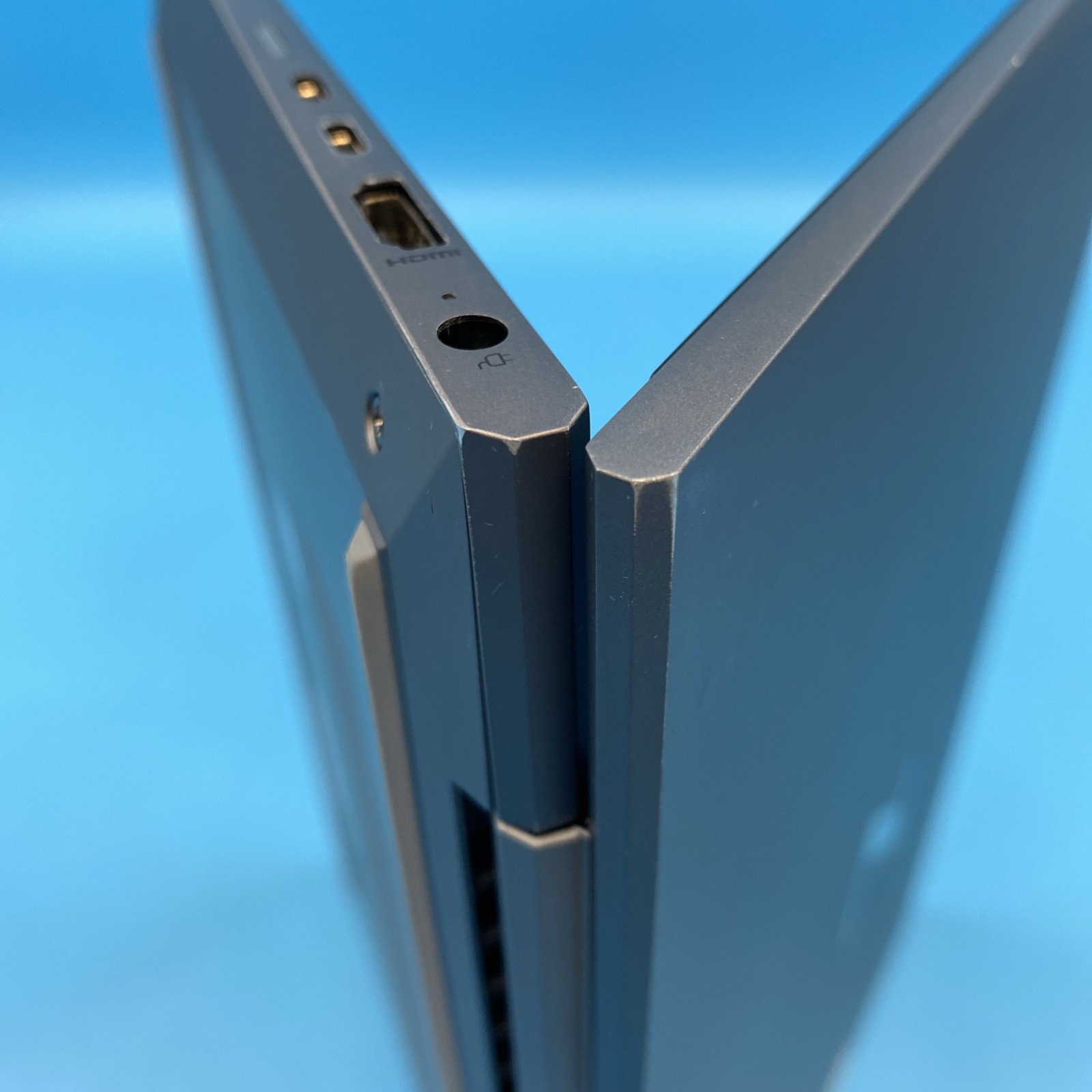HP ZBook FireFly G7 | i7-10510U | 16GB RAM | Quadro P250 | NO SSD/OS | 77% BATT