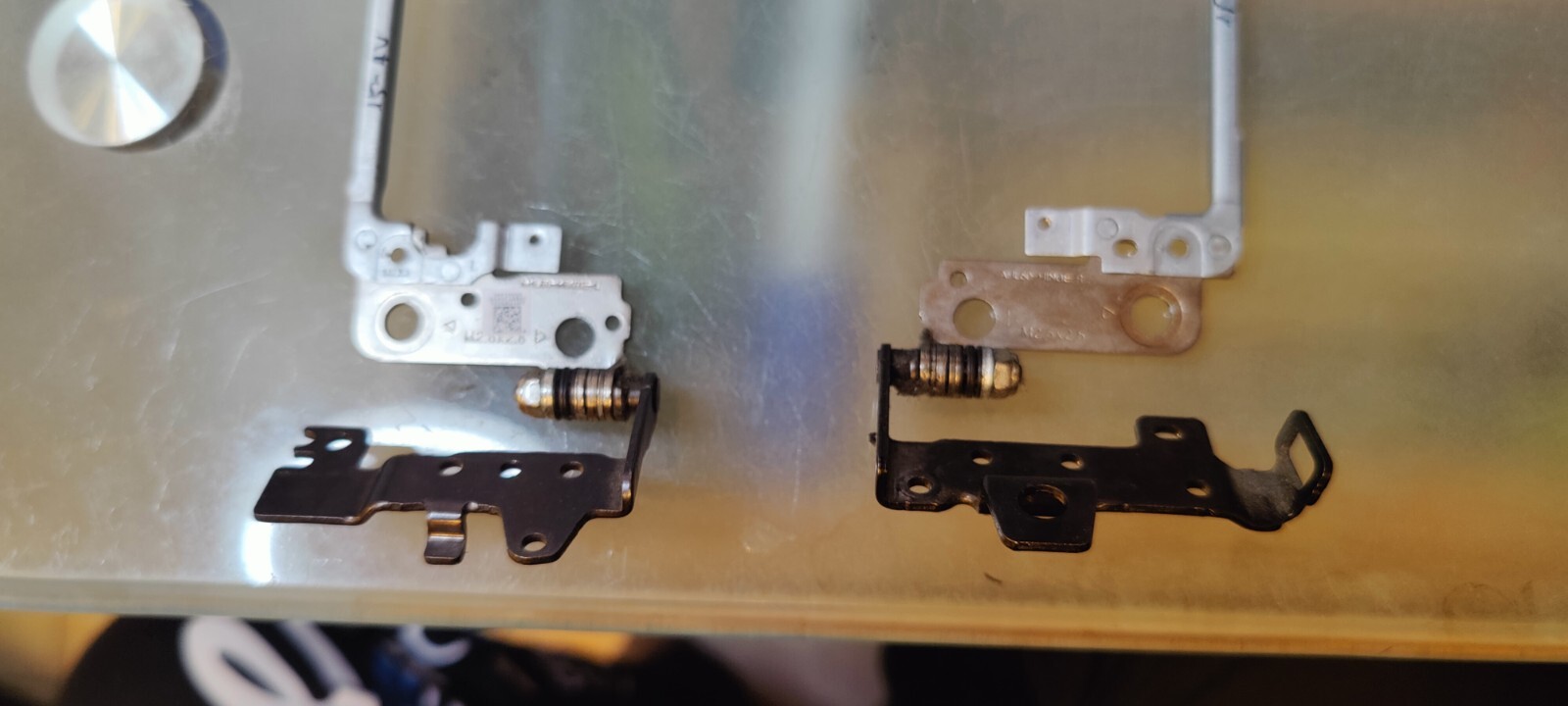 HP 15-AY 250 G4 255 G4 15-AC 15-AR HINGES CERNIERE AM1EM000200 AM1EM000100