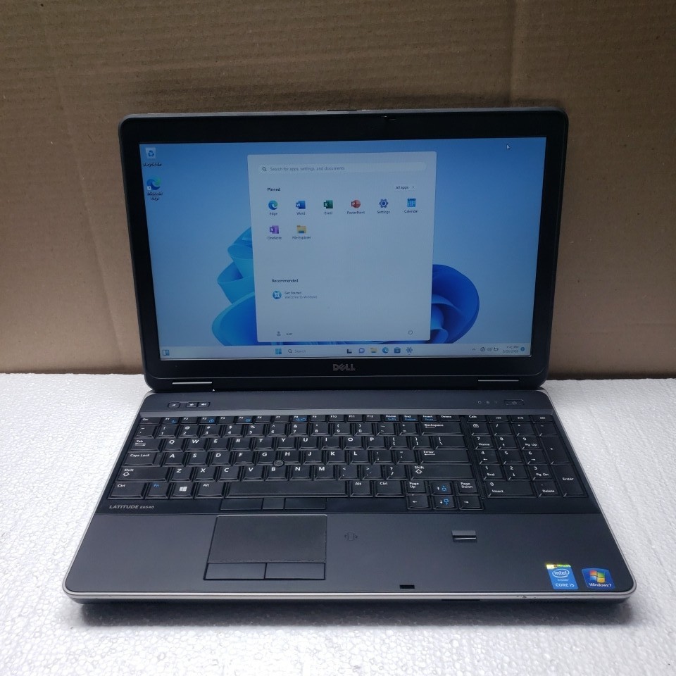 Dell Latitude E6540 15″ Core i5-4310M 2.7GHz 8GB 256GB SSD Webcam Win 10 Laptop