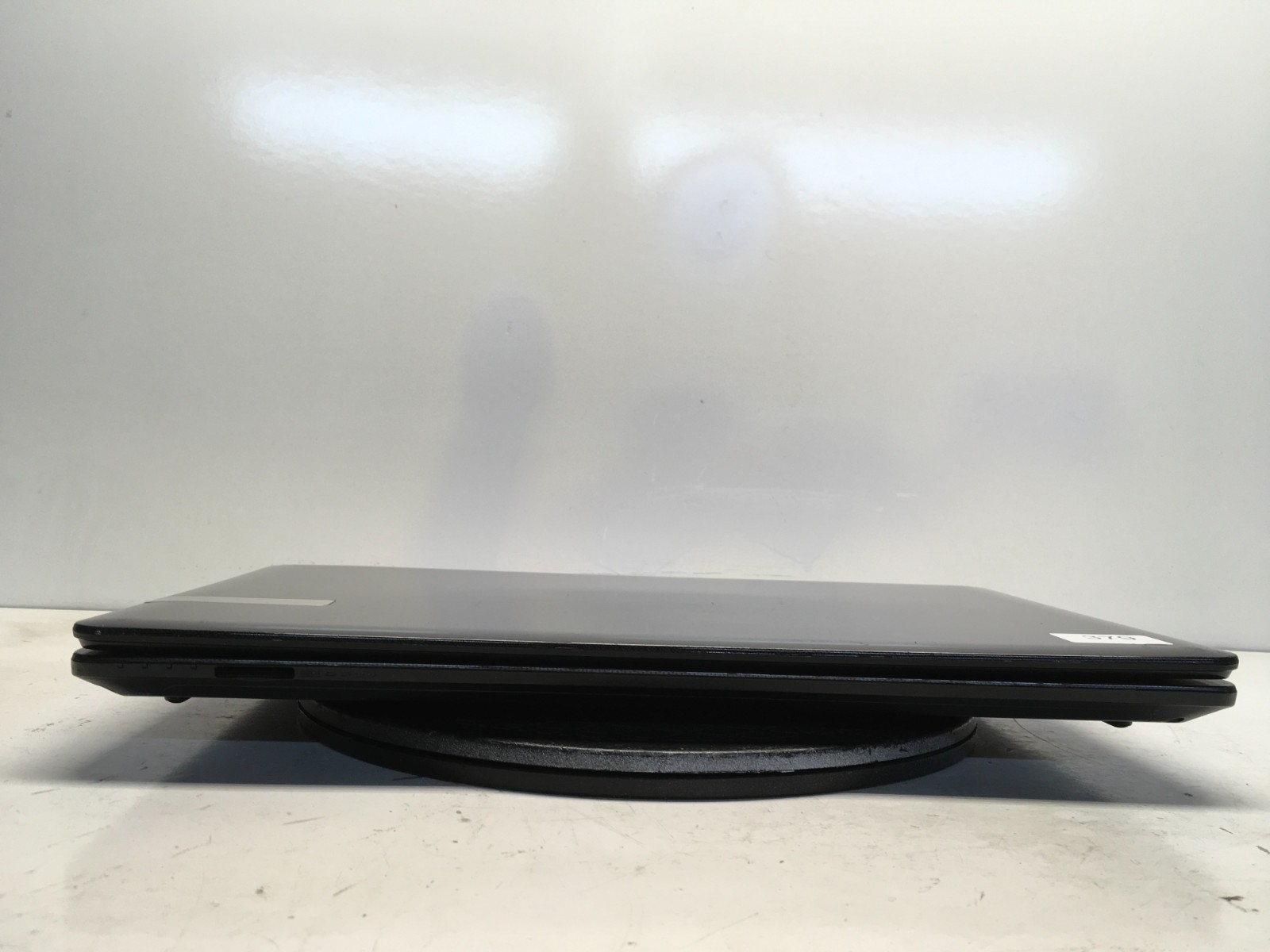 Gateway P7YS0 Intel i5-2430M 2.4GHz 2 GB NO HDD/Battery