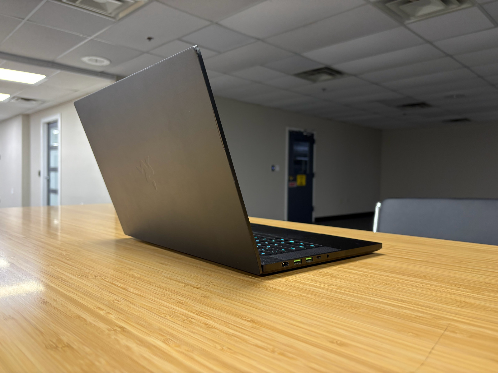 razer blade 15 advanced 2020 (16 gb ram + 512 gb storage)
