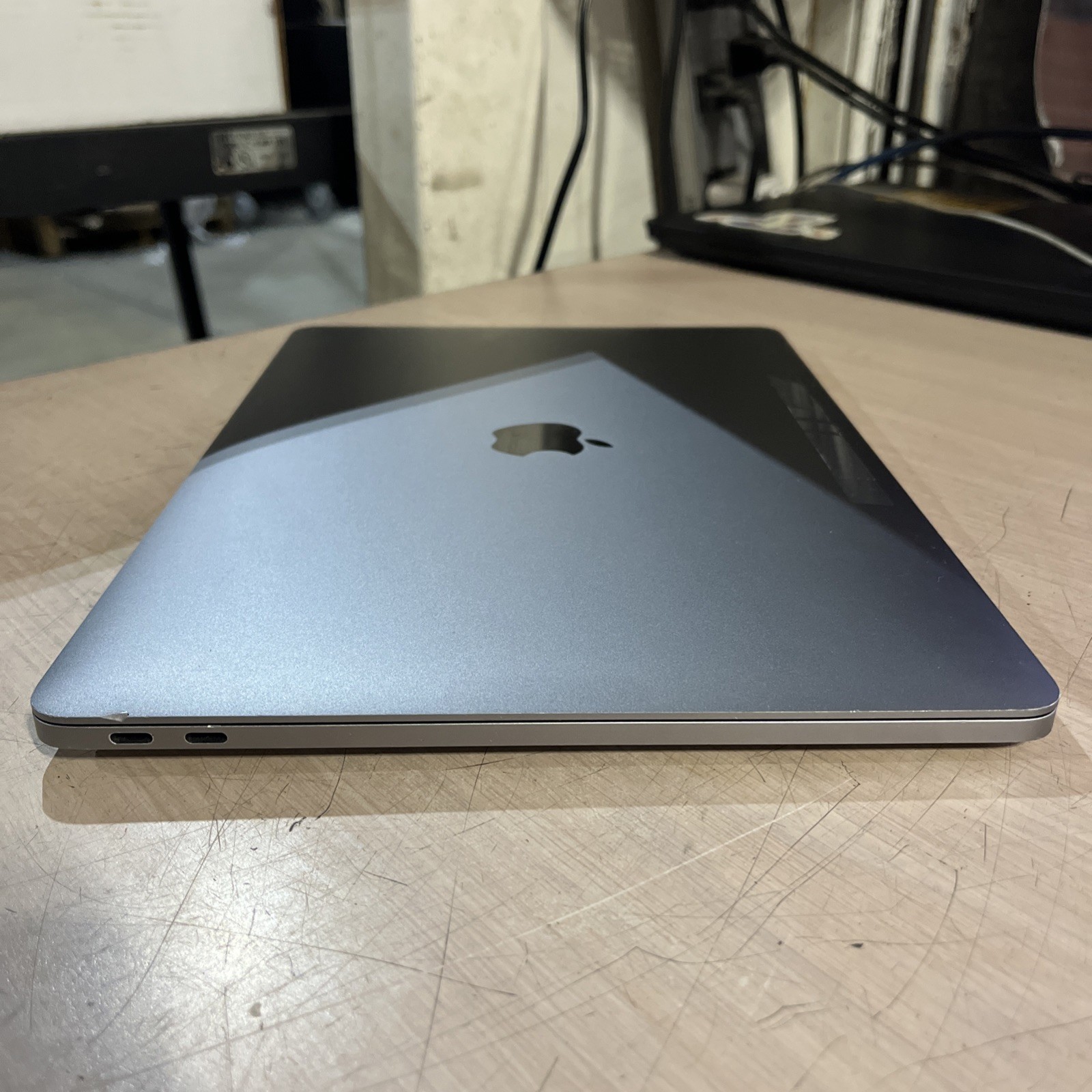APPLE MACBOOK PRO 13″ MID-2017 CORE I5-7360U 2.3GHZ 8GB RAM 128SSD