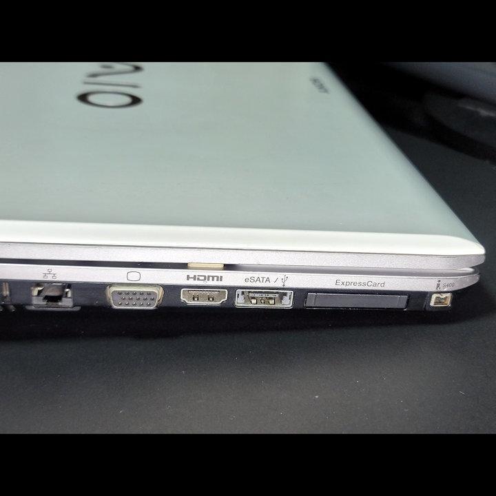 SONY VAIO VPCF118FJ/W White Intel Core i5/4GB/500GB/Windows10 Home d03