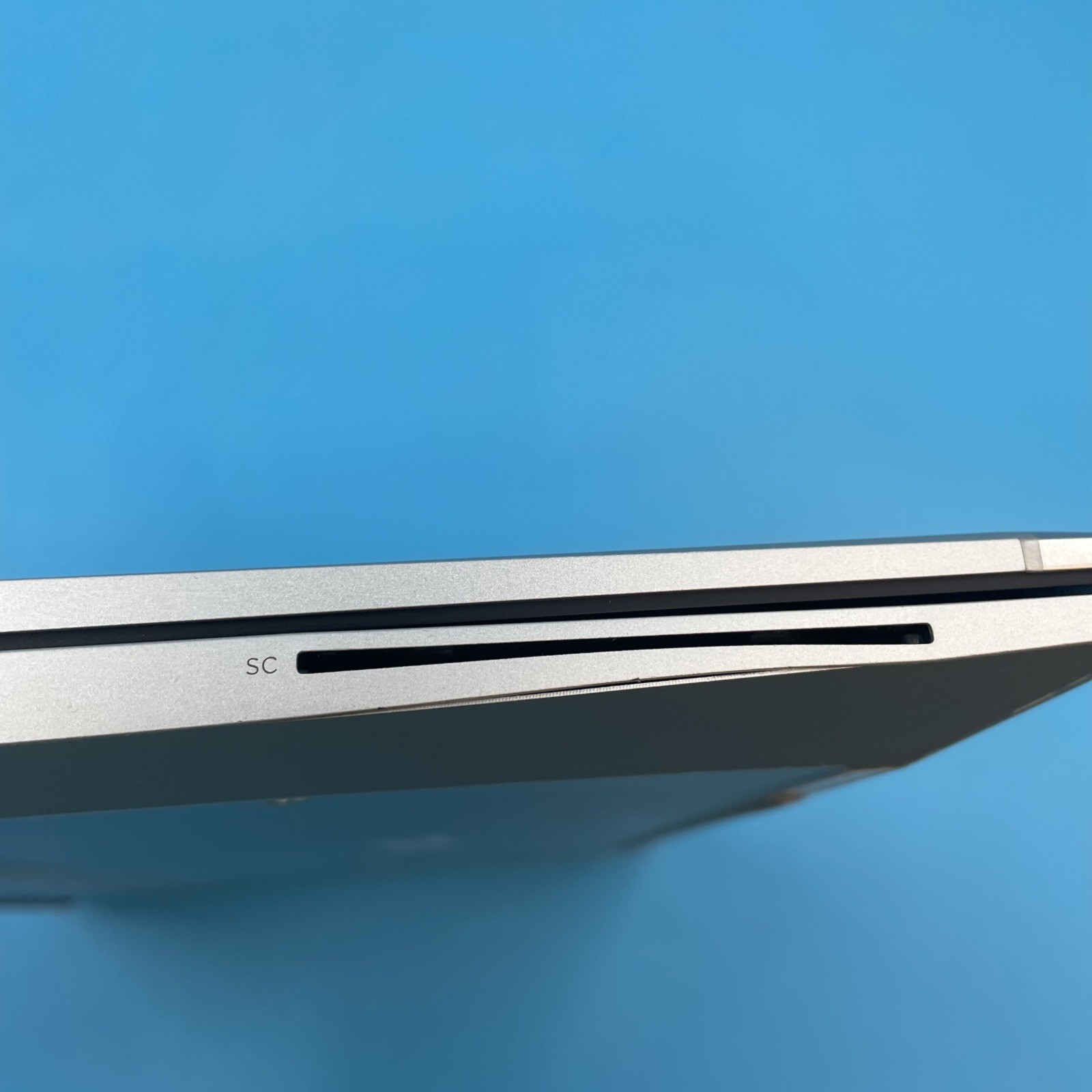 HP EliteBook 840 G7 | i7-10610U | 8GB RAM | 256GB SSD | WIN 11 PRO | 75% BATTERY