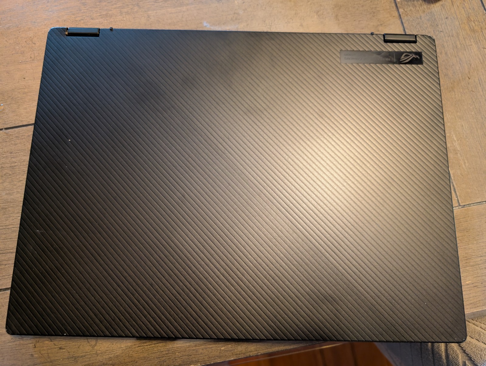 ASUS ROG Flow X13 13.4” READ DESC (1TB SSD, 6900HS, 16GB DDR5, RTX 3050 Ti)