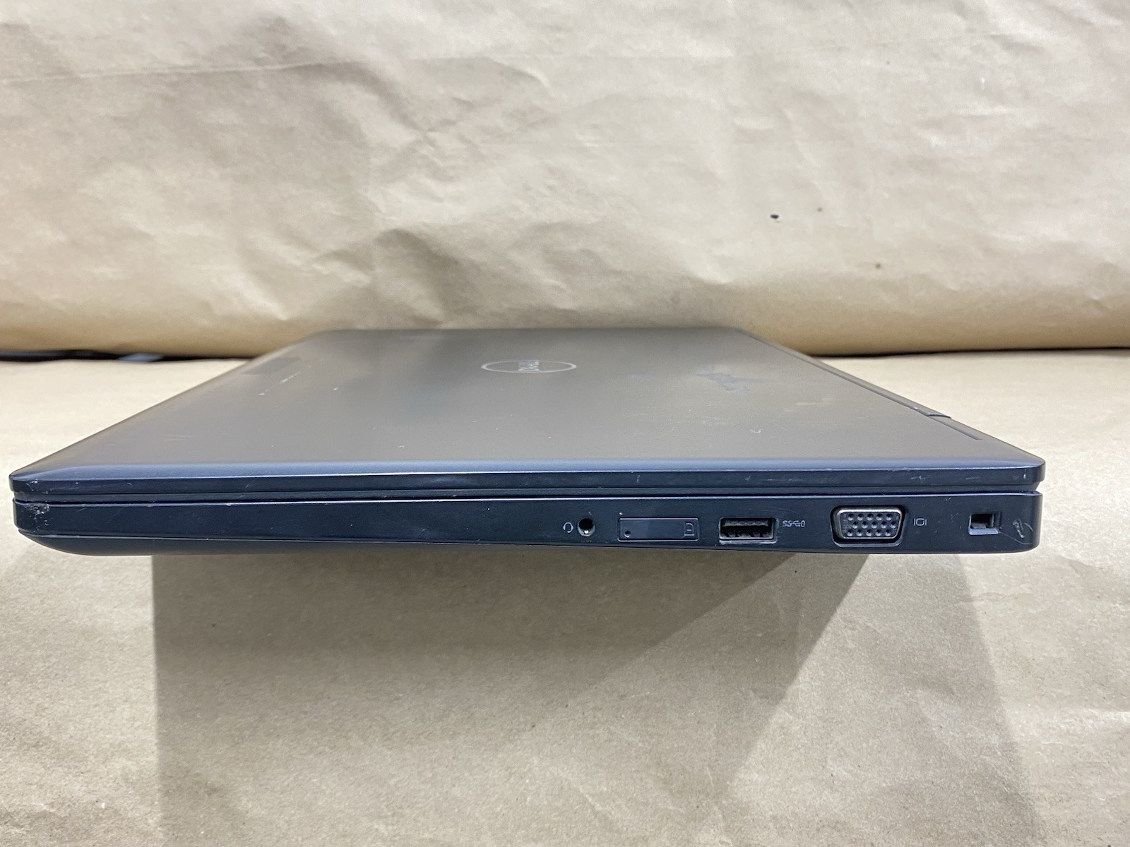Dell Latitude 5590 – 15″ FHD – i7-8650U – 8GB – 128GB SSD – Win 11 Pro – READ