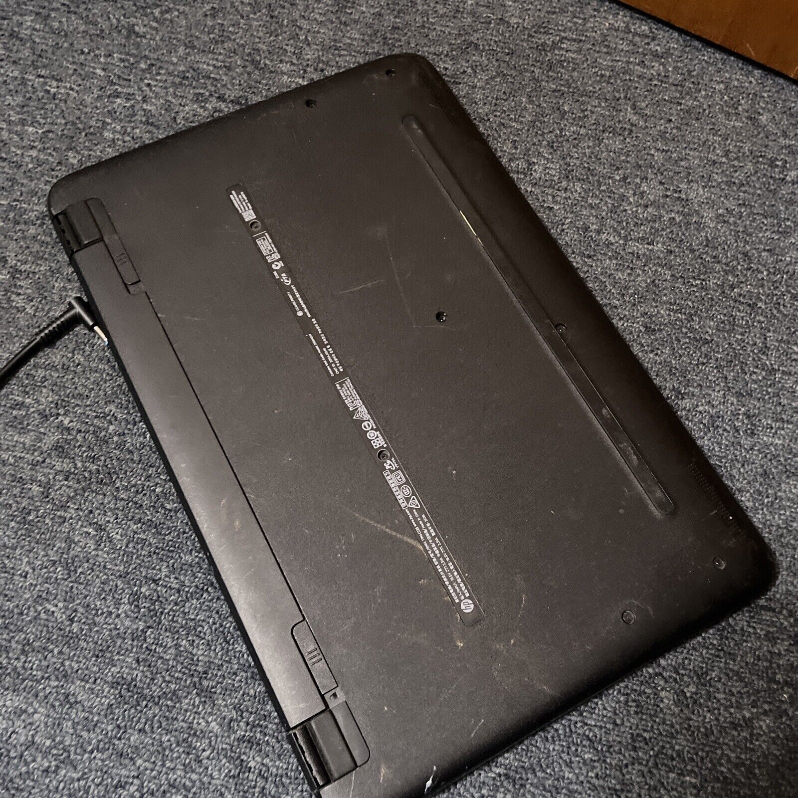 HP TPN-C125 i5-6200U 2.3Ghz 15.6″ 8gb RAM 1tb *Flat Battery & Key Missing*