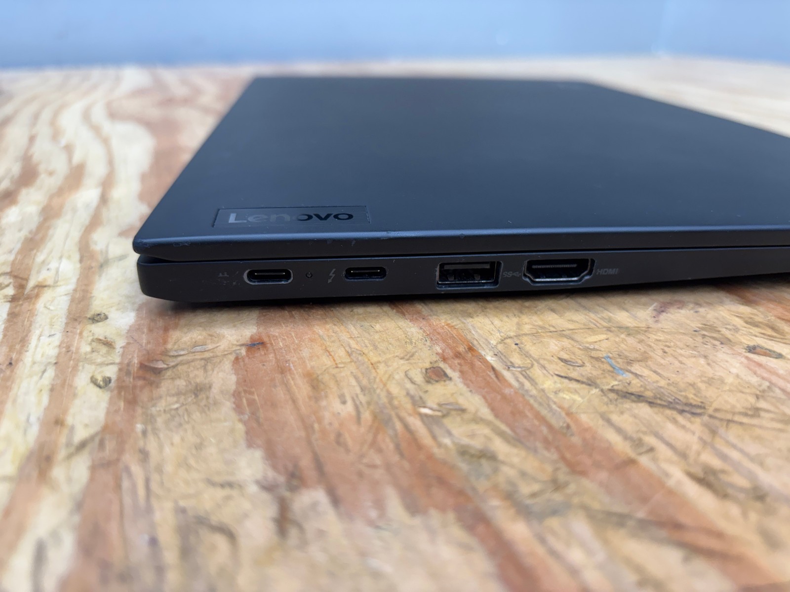 Lenovo ThinkPad X1 Carbon Gen 9 14 i5-1145G7 16GB 512GB SSD Win11 Pro Touchscrn