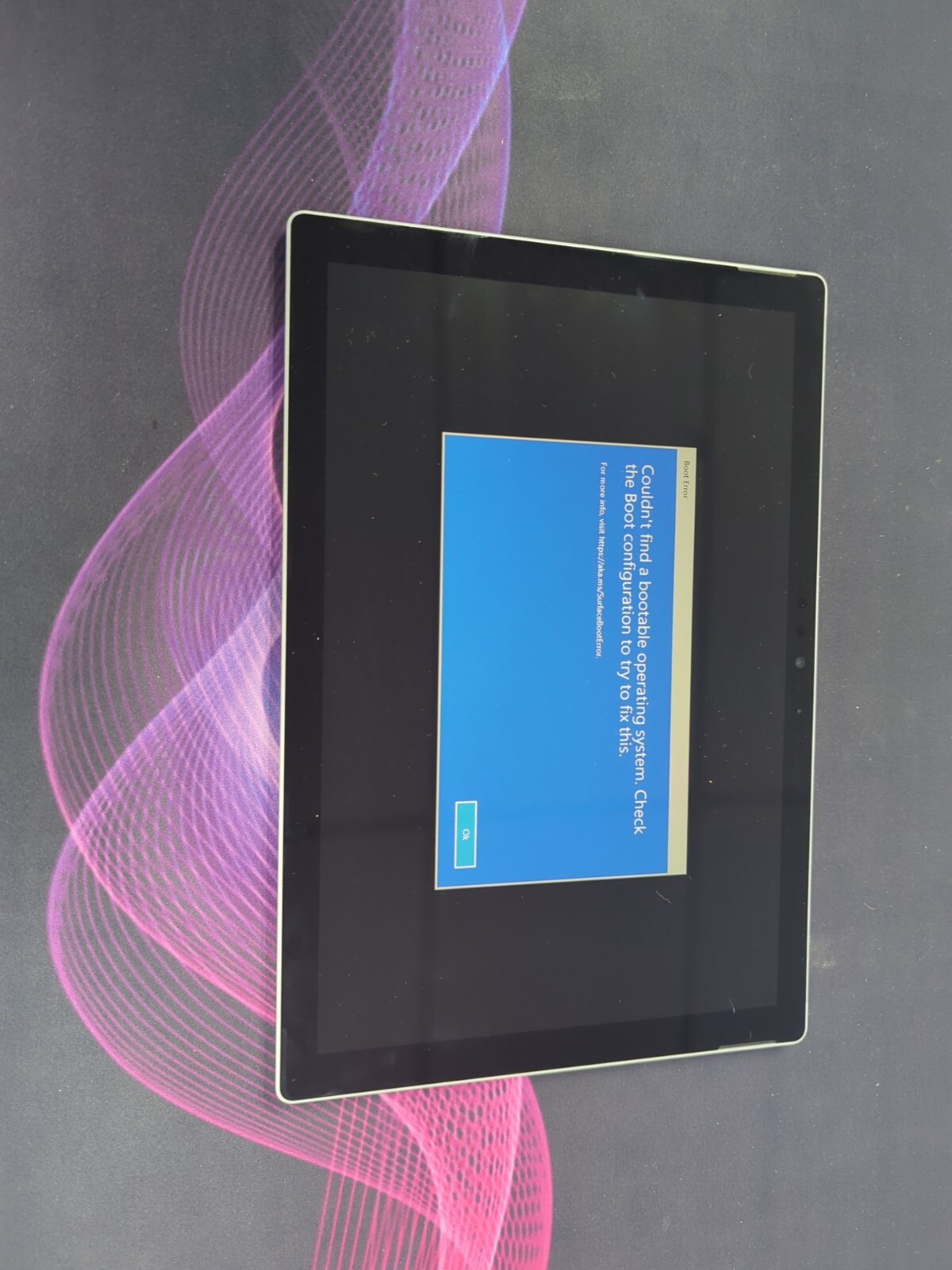 Surface Pro (5th Gen) M1796 i7 16GB RAM 512GB SSD *OS DOESN’T WORK* *POSTS*