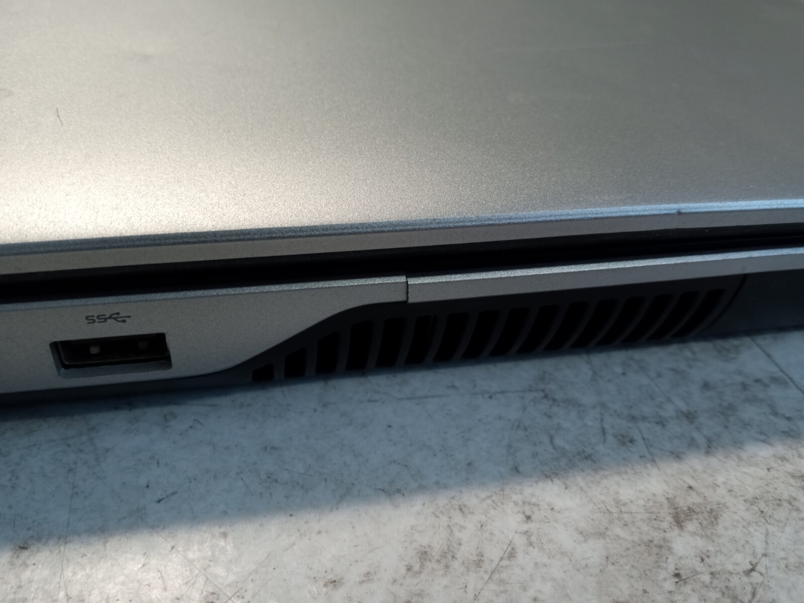 Dell Latitude e6540 15″ Laptop Intel i7-4610M 8GB RAM Radeon 8790M -READ -RR
